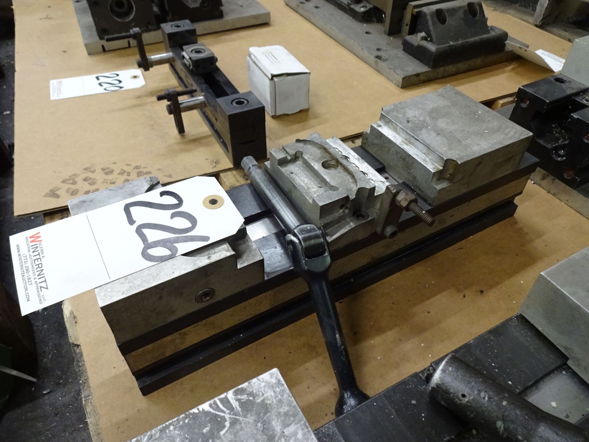 CHICK 4 IN. QL4 QWIKLOK MACHINE VISE