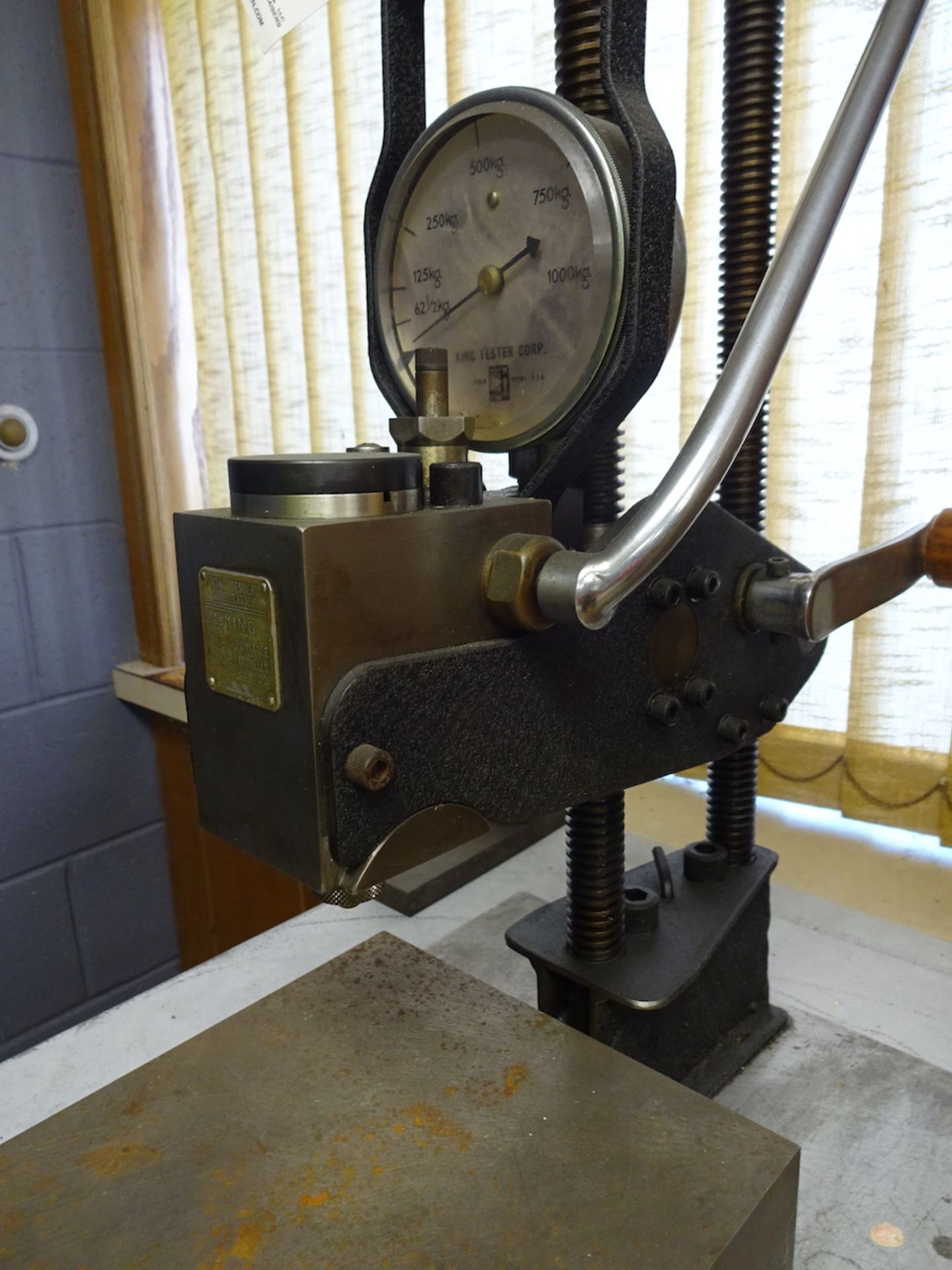 KING TESTER PORTABLE BRINELLS HARDNESS TESTER - Image 2 of 2