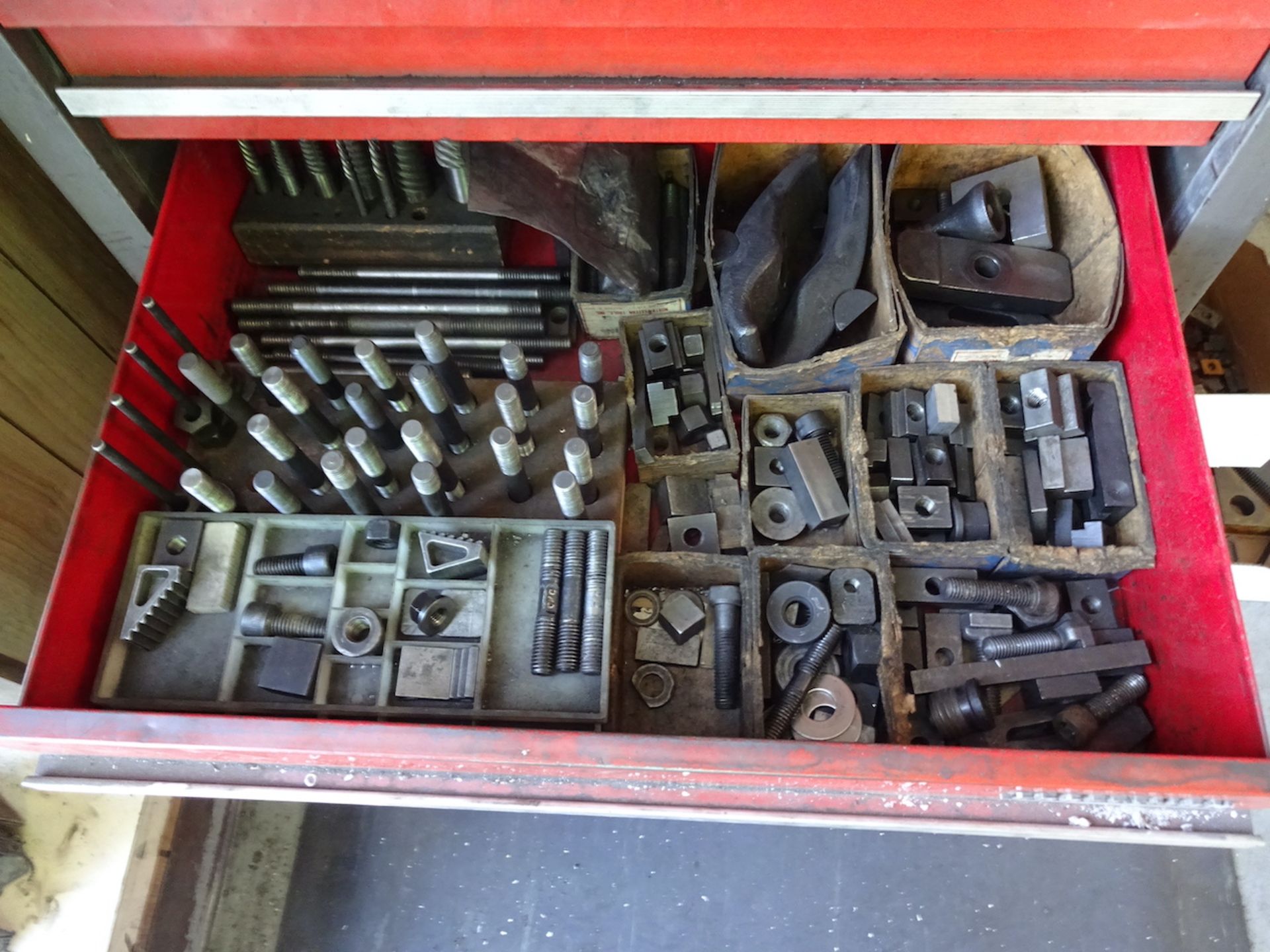 LOT: ASSORTED HOLD DOWN PARTS (NO CABINET) - Image 2 of 3