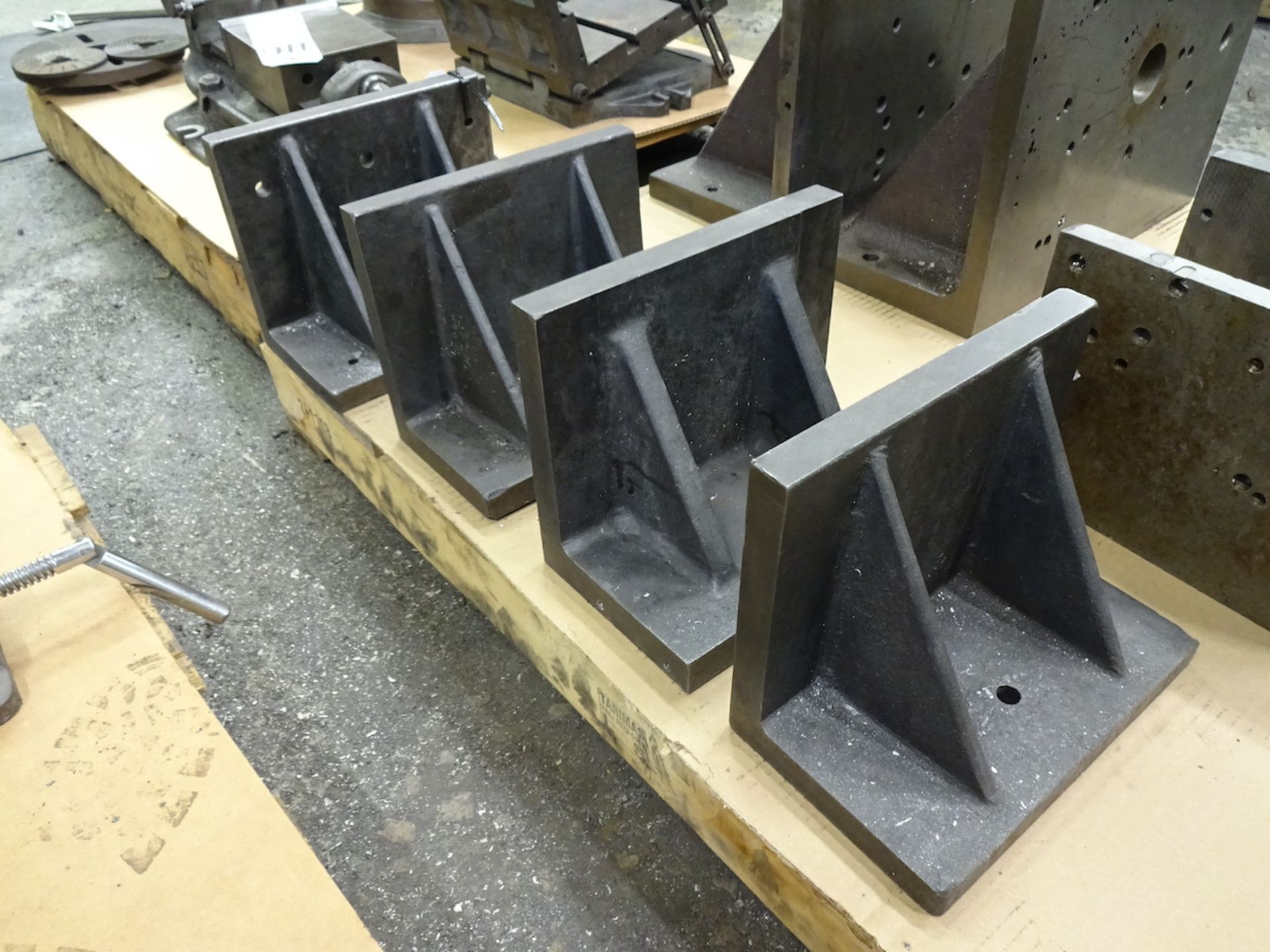 LOT: (4) 10 IN. X 8 IN. ANGLE PLATES - Image 2 of 2