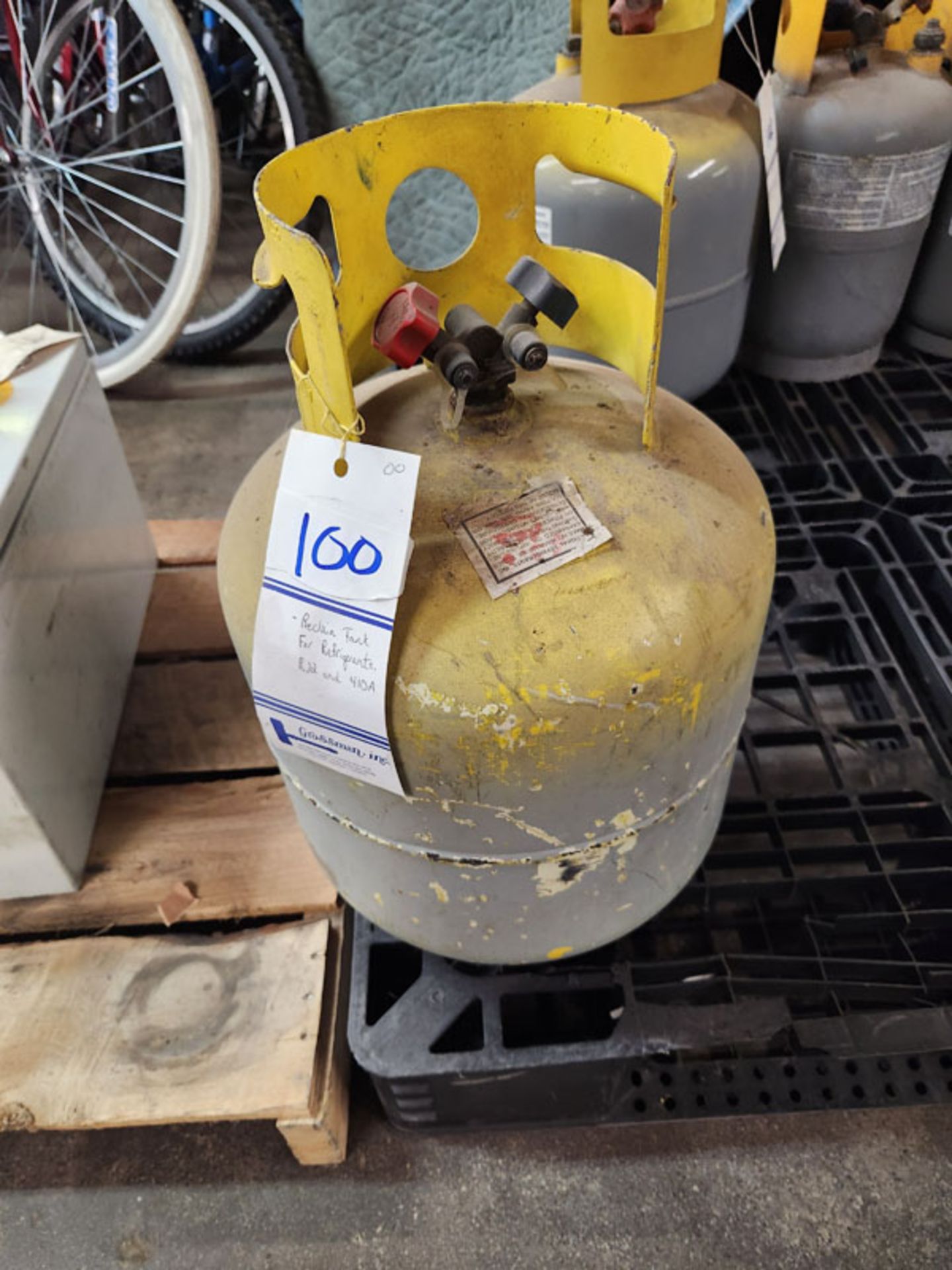 RECLAIM TANK FOR REFRIGERANTS R22 AND 410A