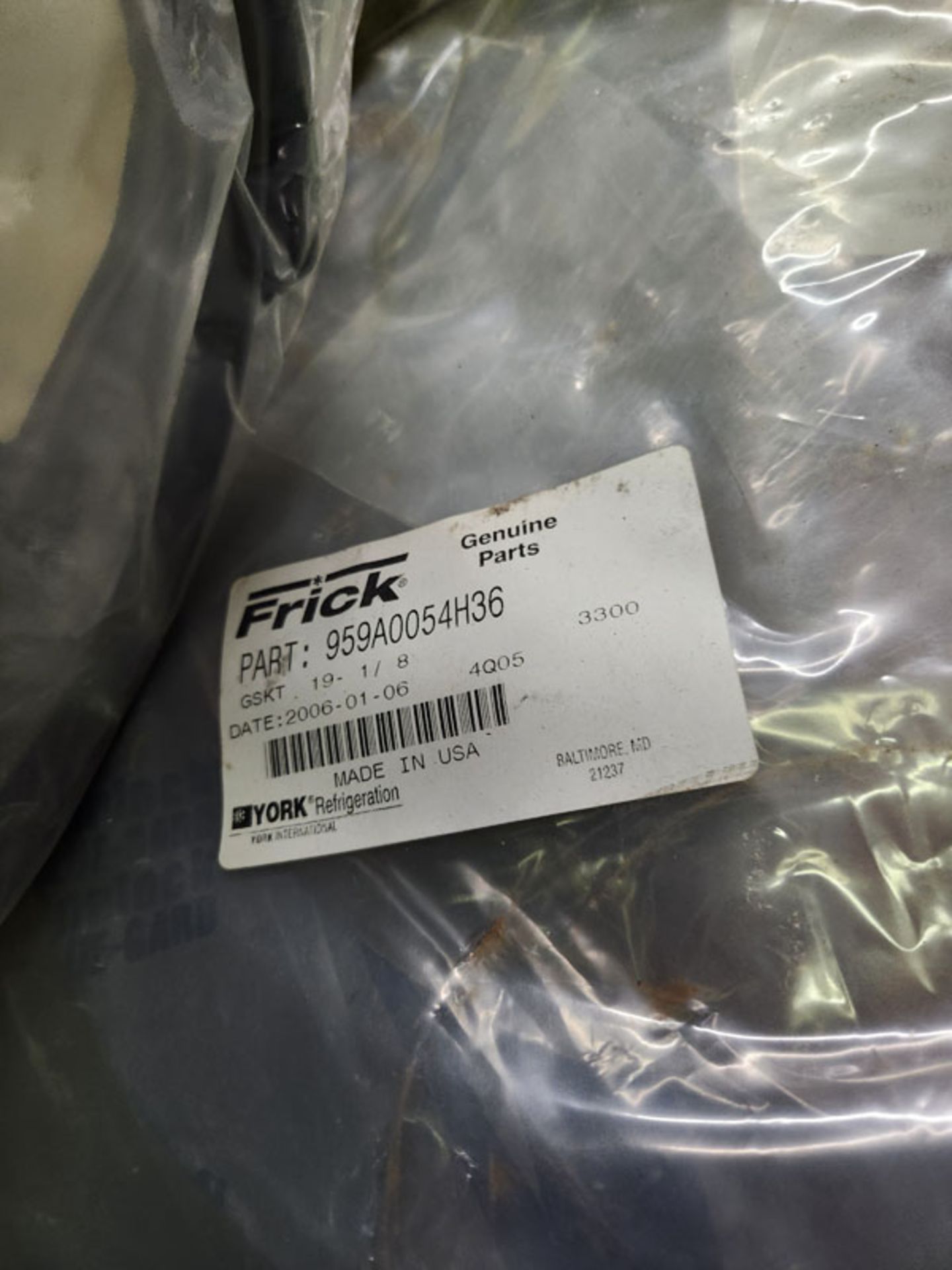 TUB OF FRICK KITS AND GASKETS - Image 5 of 6