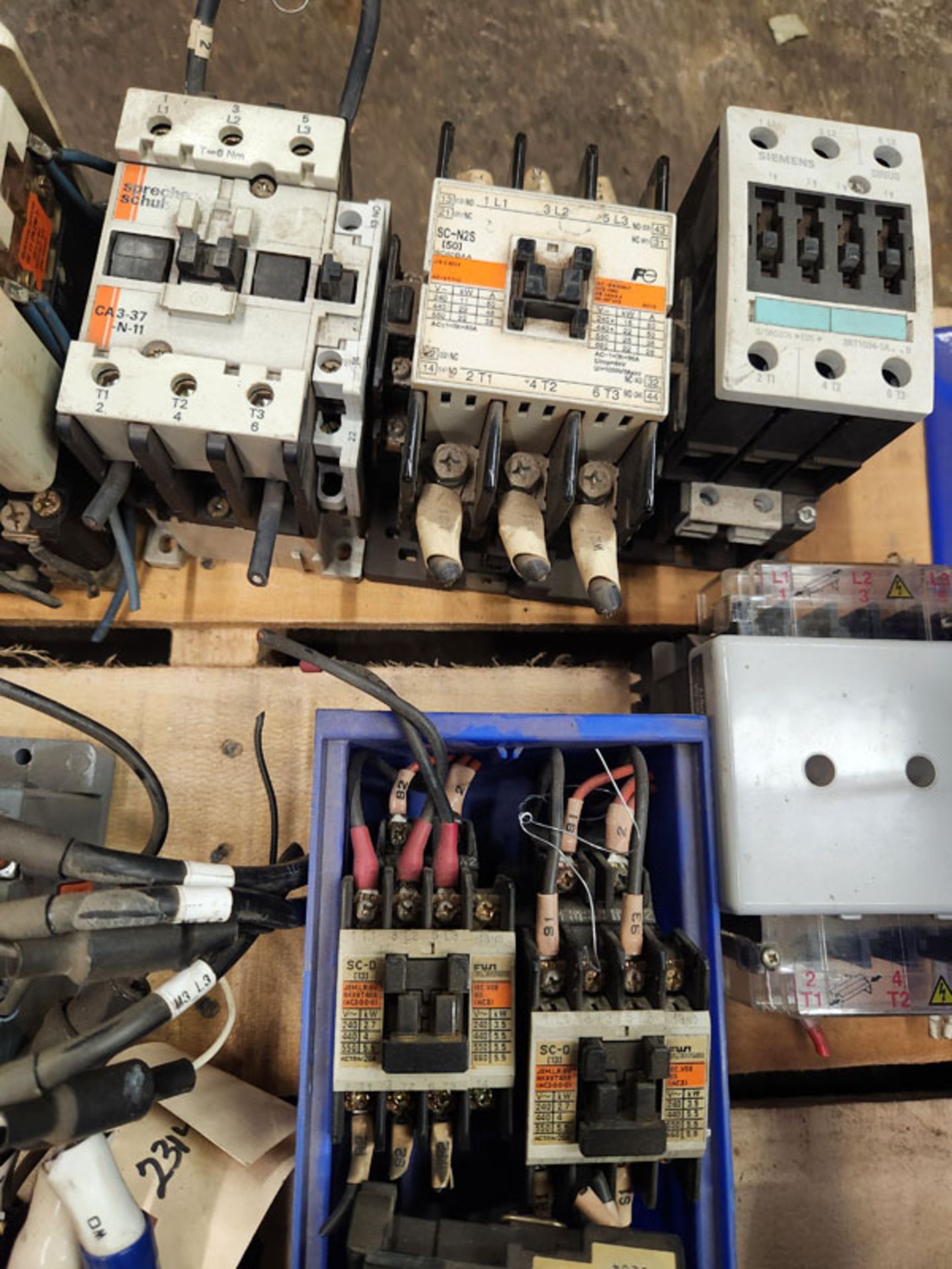 LOT OF CONTACTORS, STARTERS , RELAYS AND MISC - Image 10 of 10