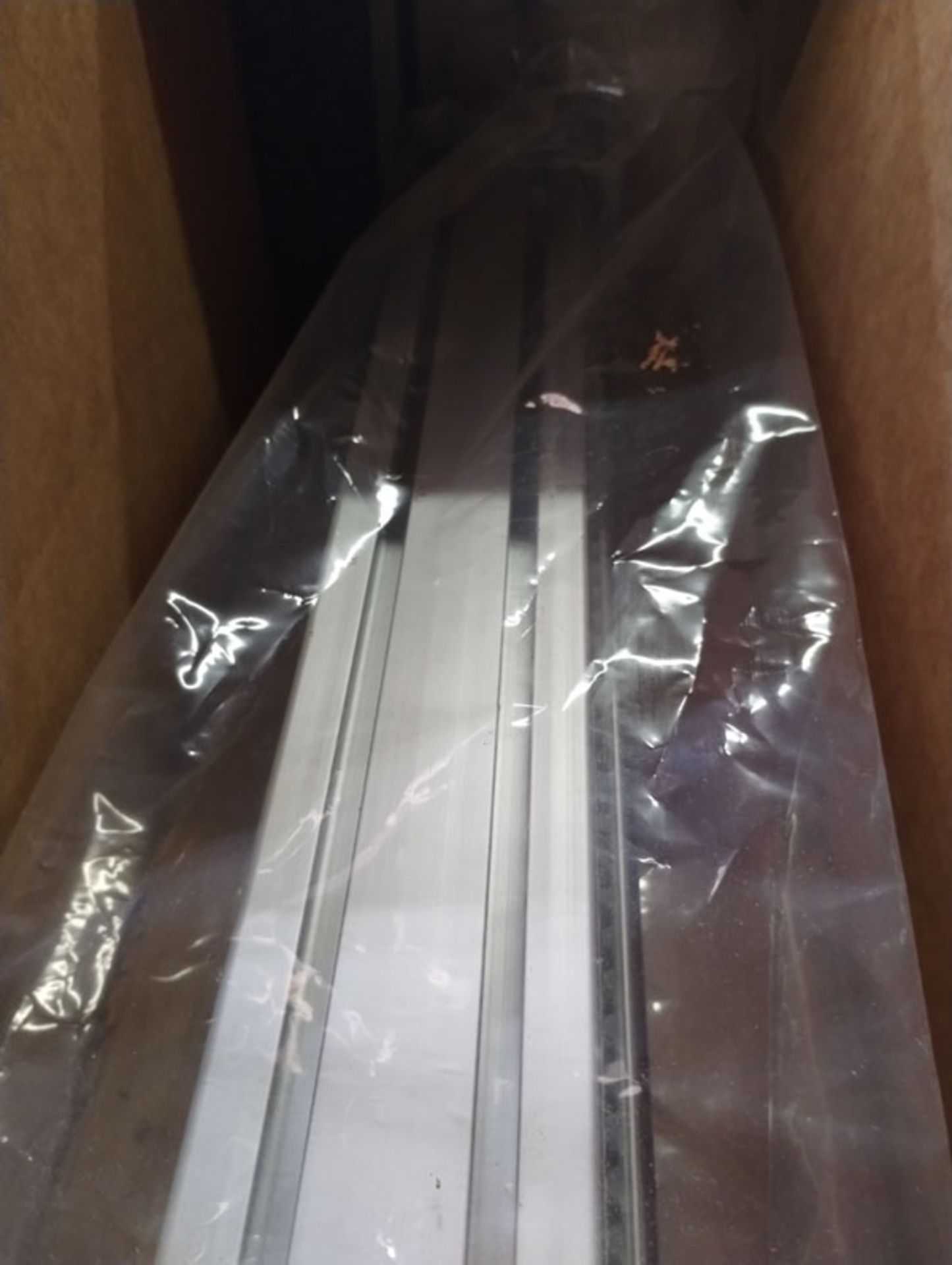 179" LINEAR ACTUATOR PART# 11237C01 --- Lot located at second location: 6800 Union ave. , Cleveland - Image 3 of 8