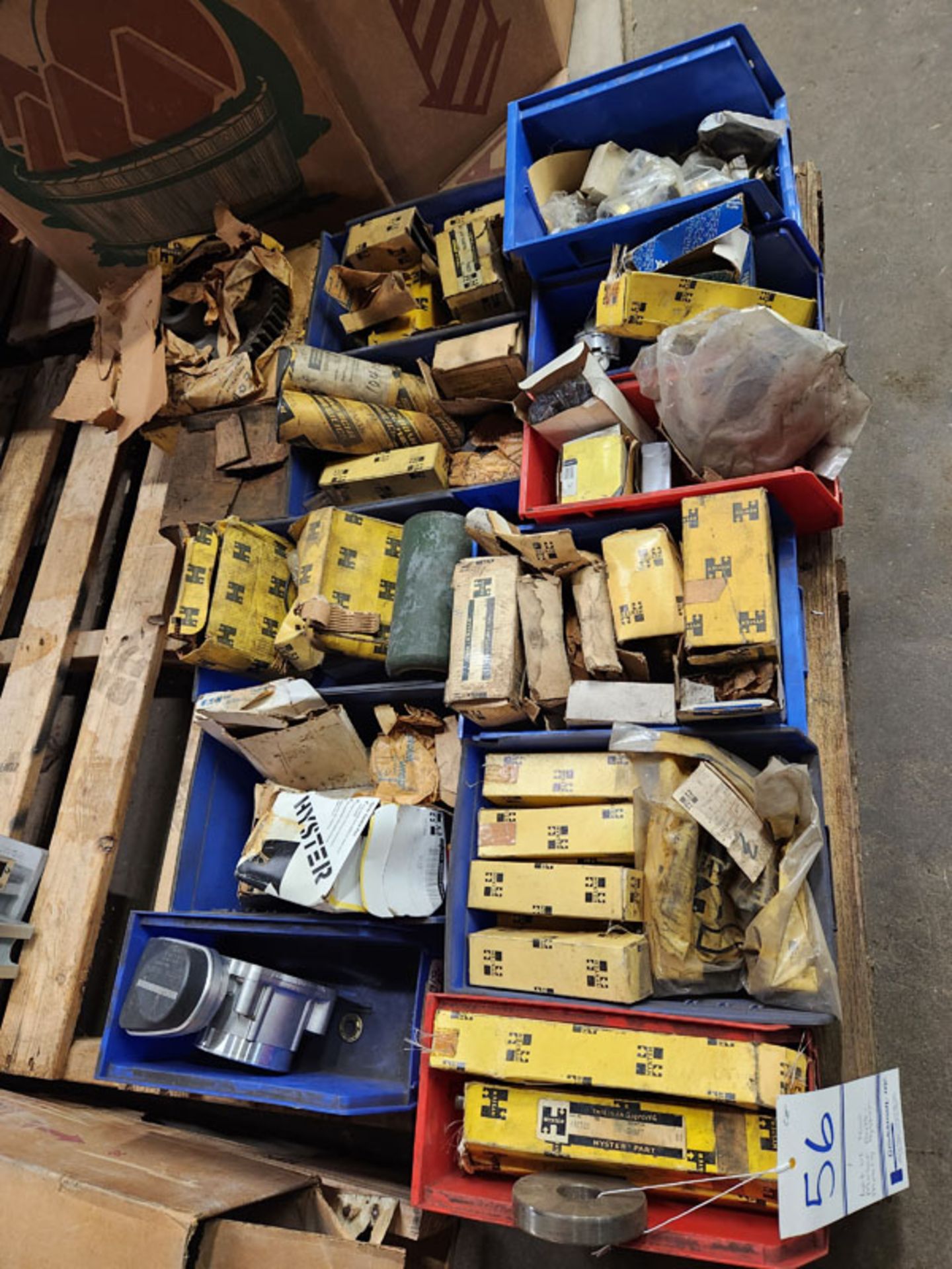 LOT OF TOW MOTOR PARTS - MOSTLY HYSTER