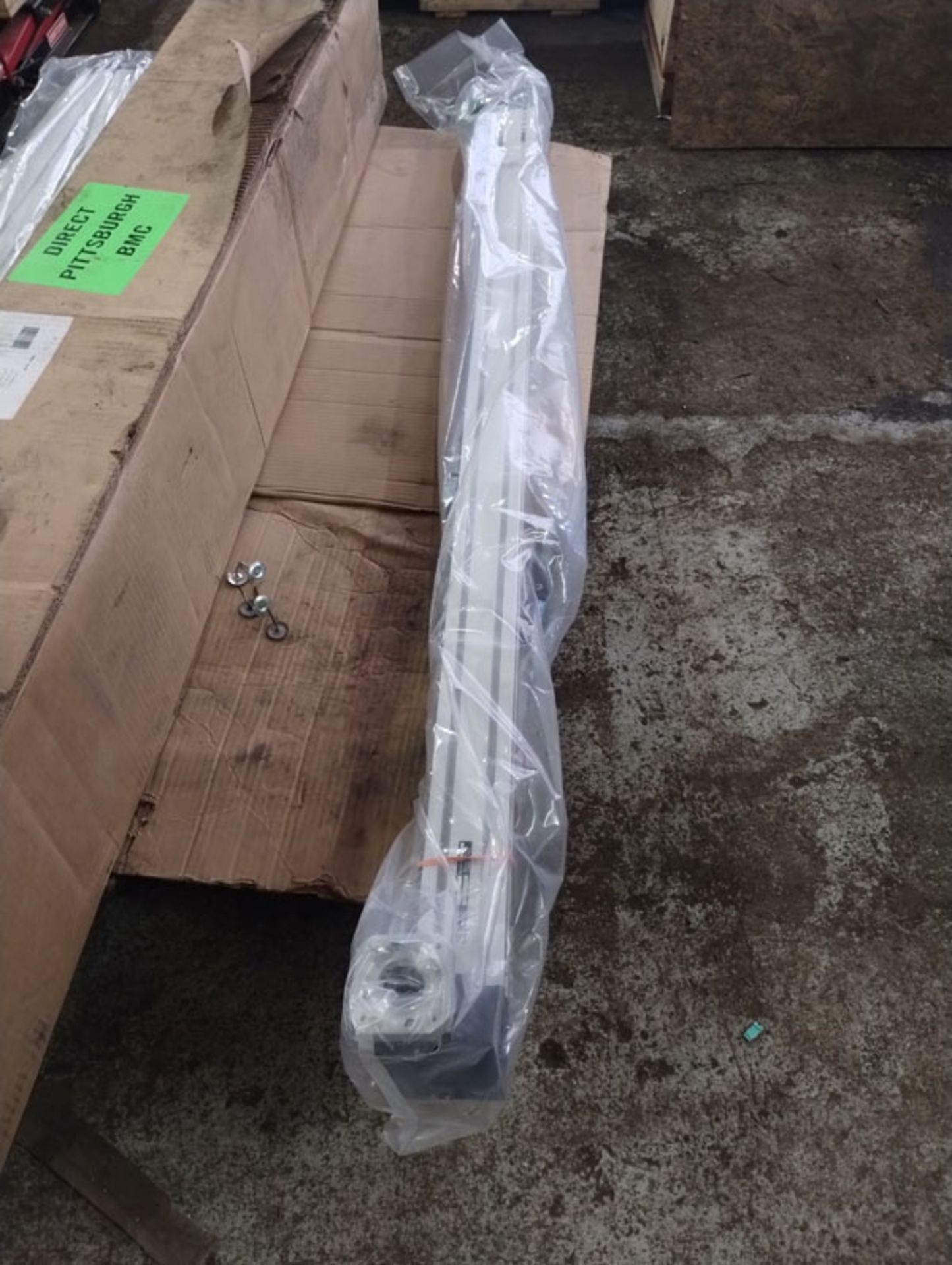 70" LINEAR ACTUATOR PART# 10764A01 -- Lot located at second location: 6800 Union ave. , Cleveland - Image 2 of 9