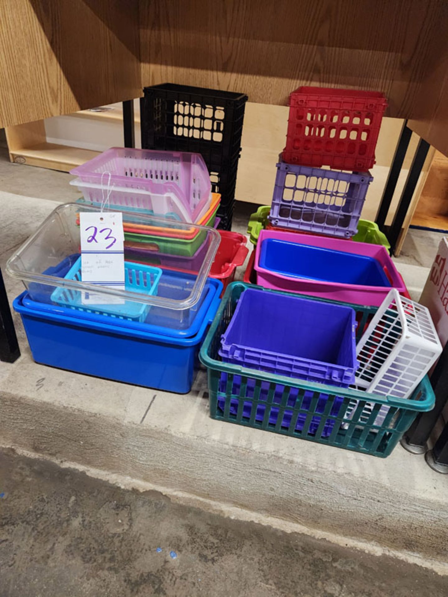 LOT OF ASSORTED SMALL PLASTIC BINS - Image 2 of 3