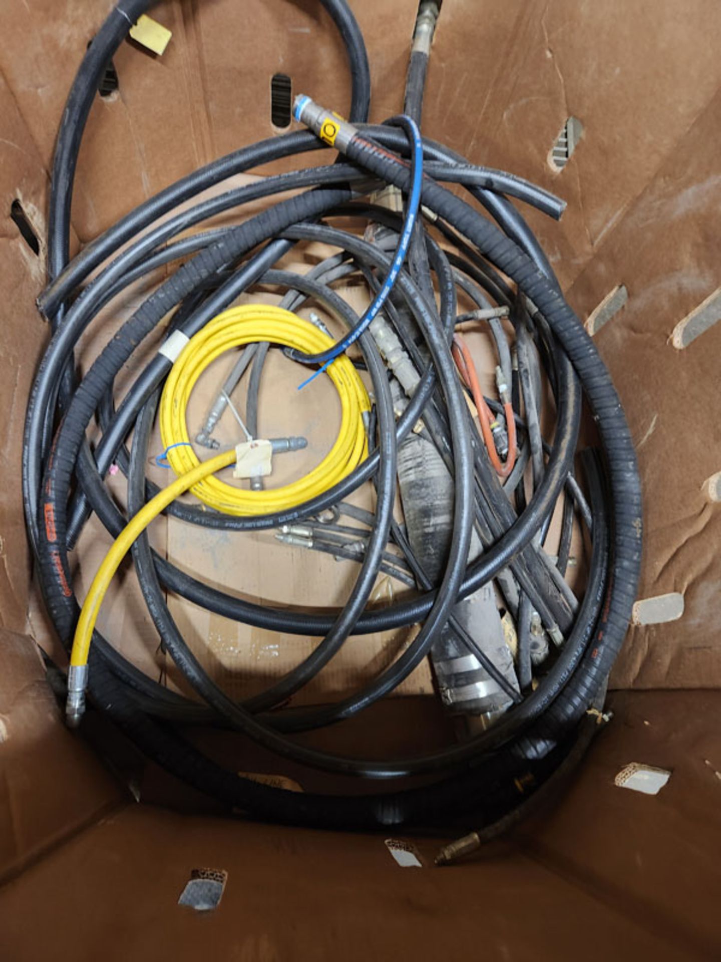 LOT OF MISCELLANEOUS HOSES - Image 2 of 2