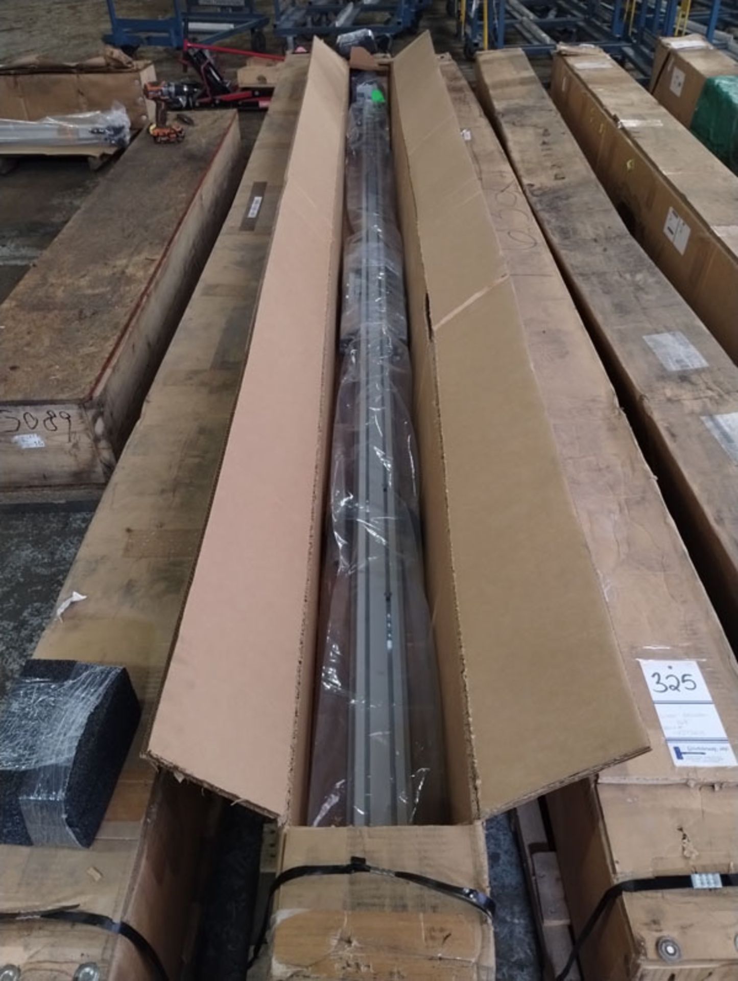 179" LINEAR ACTUATOR PART# 11237C01 --- Lot located at second location: 6800 Union ave. , Cleveland