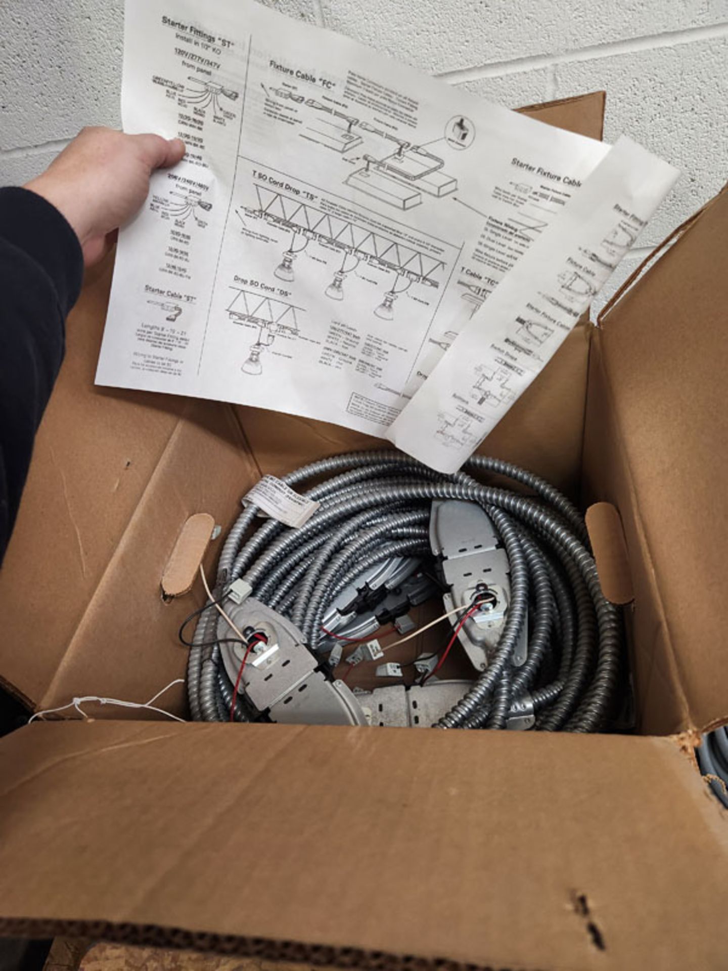 LOT OF 2 BOXES OF FIXTURE CABLES CAT. # 12FC12/3G09 - Image 3 of 3