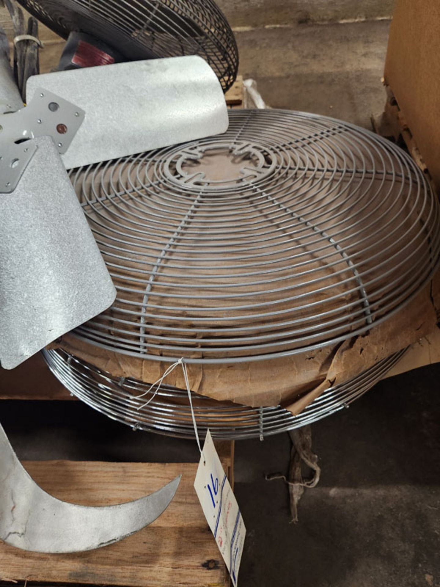 SKID OF INDUSTRIAL FANS AND BLADES - Image 5 of 8
