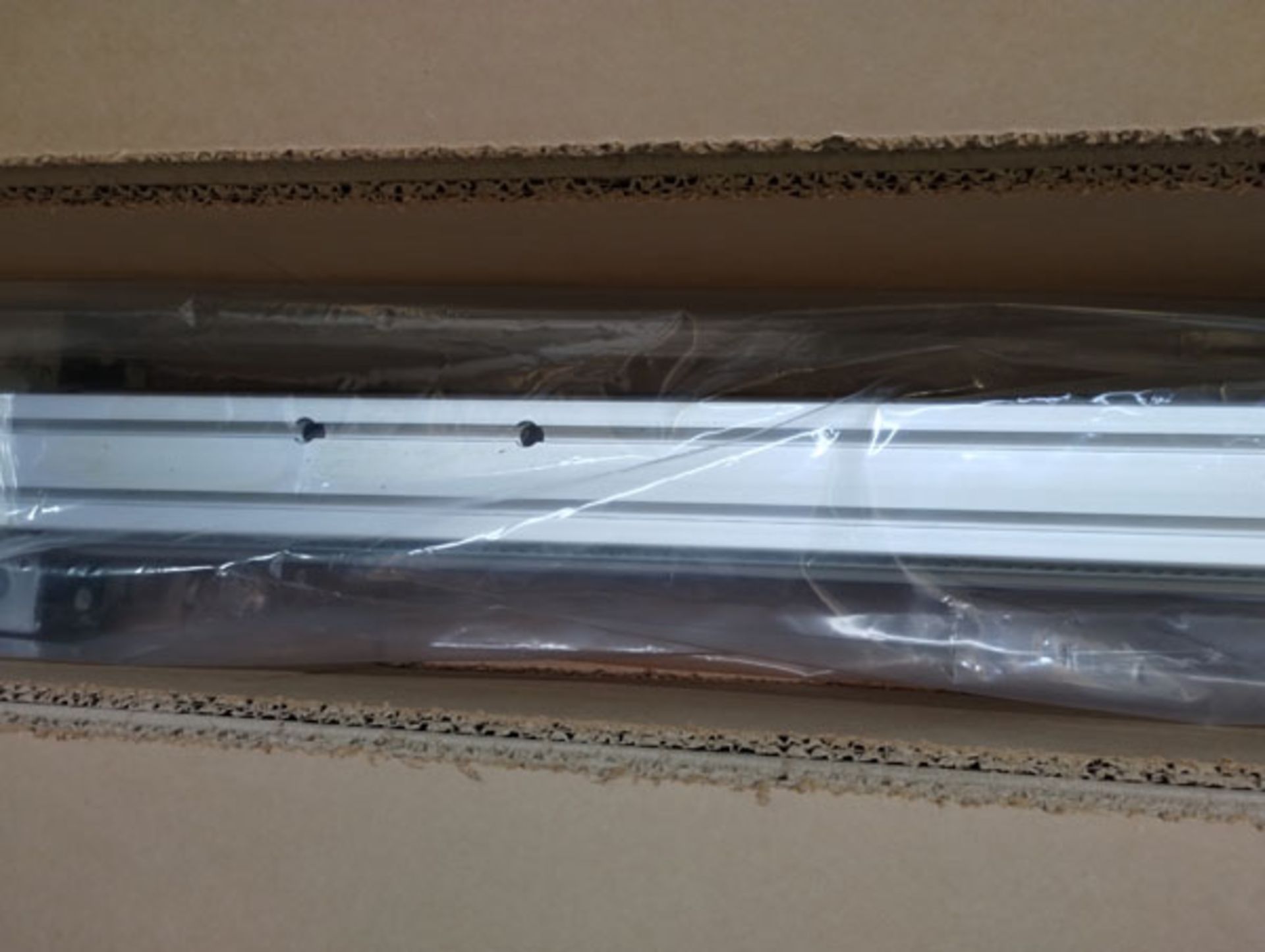 89" LINEAR ACTUATOR PART# 11237F01 -- Lot located at second location: 6800 Union ave. , Cleveland OH - Image 3 of 8