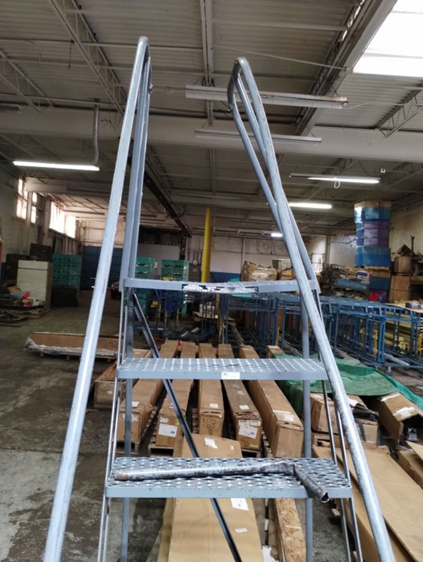COTTERMAN PORTABLE 7 STEP LADDER - AS IS - BENT TOP HANDRAIL -- Lot located at second location - Image 3 of 8