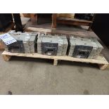 LOT OF 3 MERLIN GERIN 400A BREAKERS P/N NSJ400L