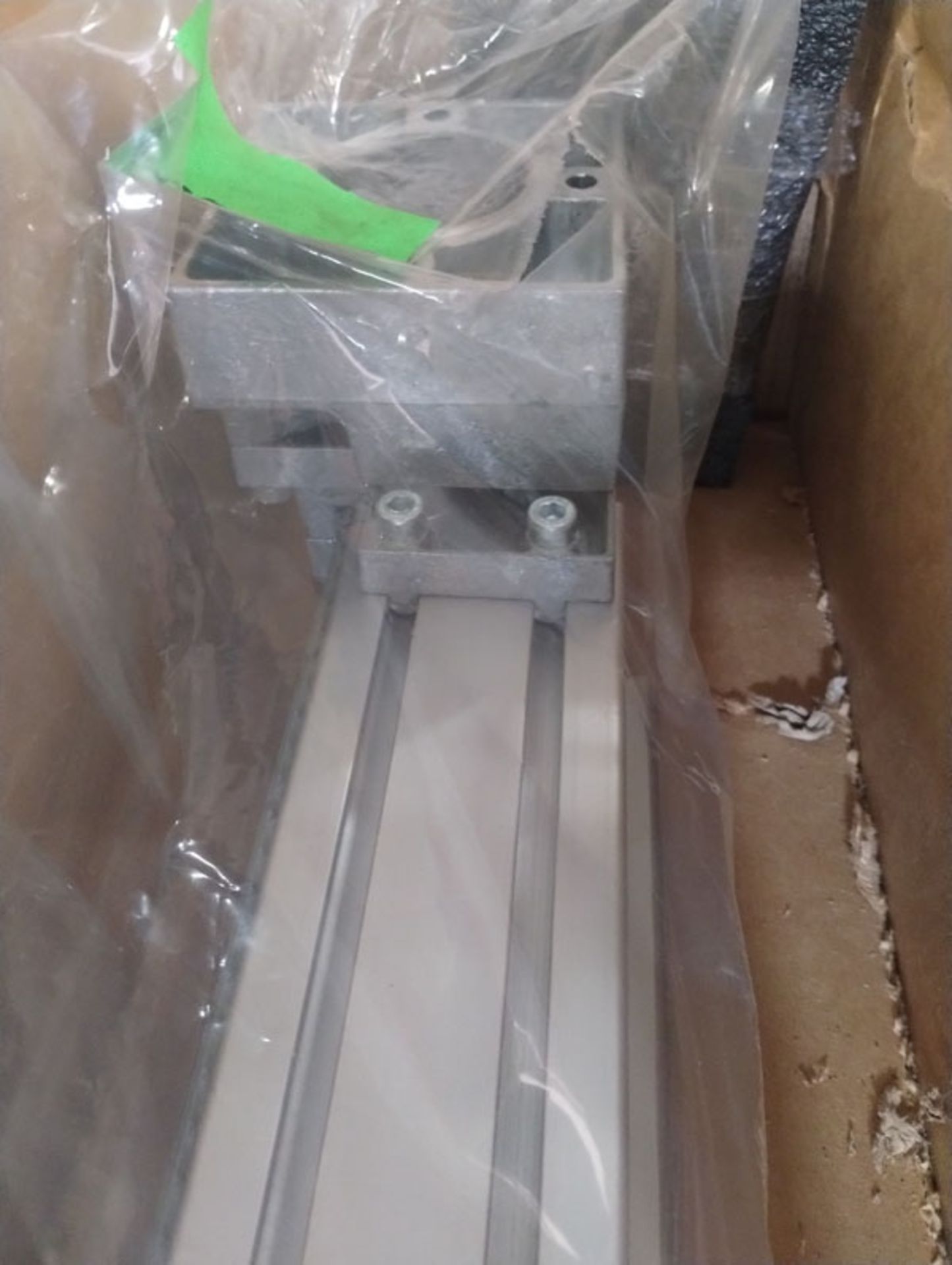 179" LINEAR ACTUATOR PART# 11237C01 --- Lot located at second location: 6800 Union ave. , Cleveland - Image 5 of 6