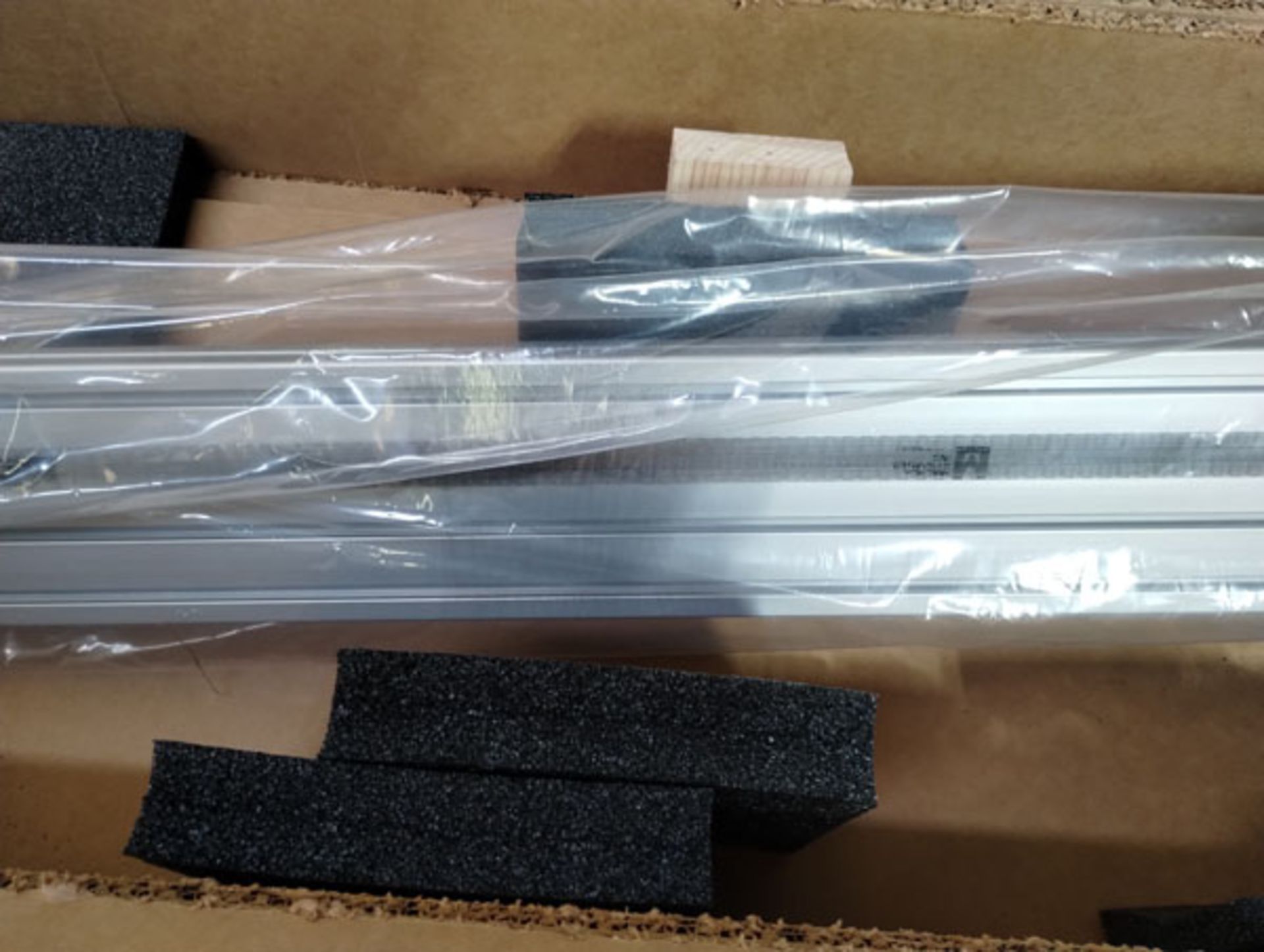 69" LINEAR ACTUATOR PART# 10067A01 -- Lot located at second location: 6800 Union ave. , Cleveland OH - Image 10 of 12