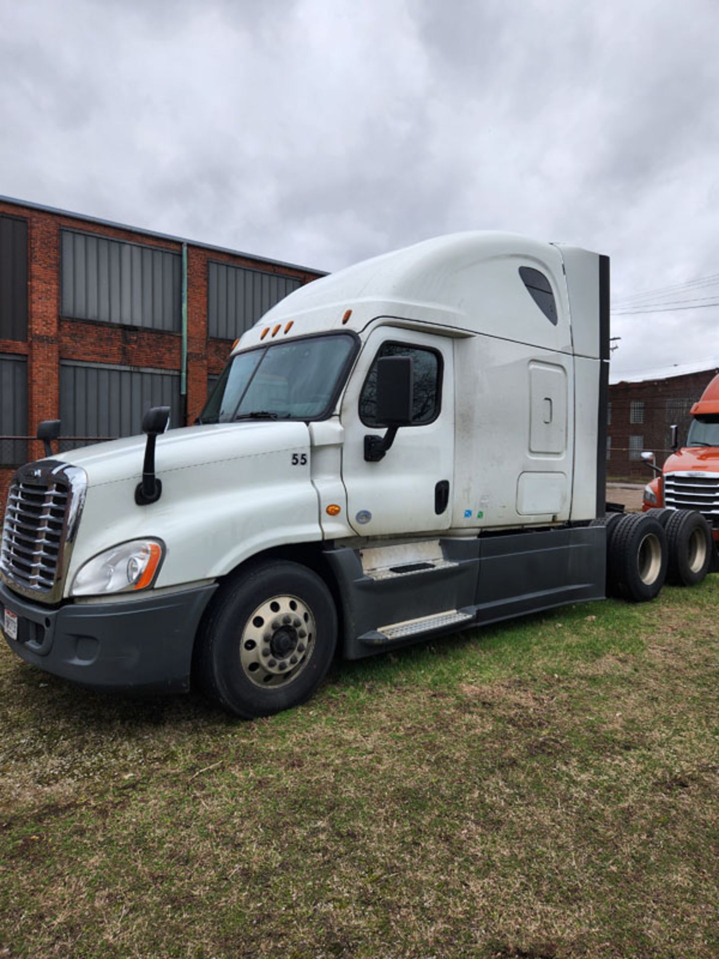 2017 FREIGHTLINER CASADIA 125 SLEEPER CAB, VIN#: 3AKJGLDR6HSHK2741 MILEAGE: 734,899