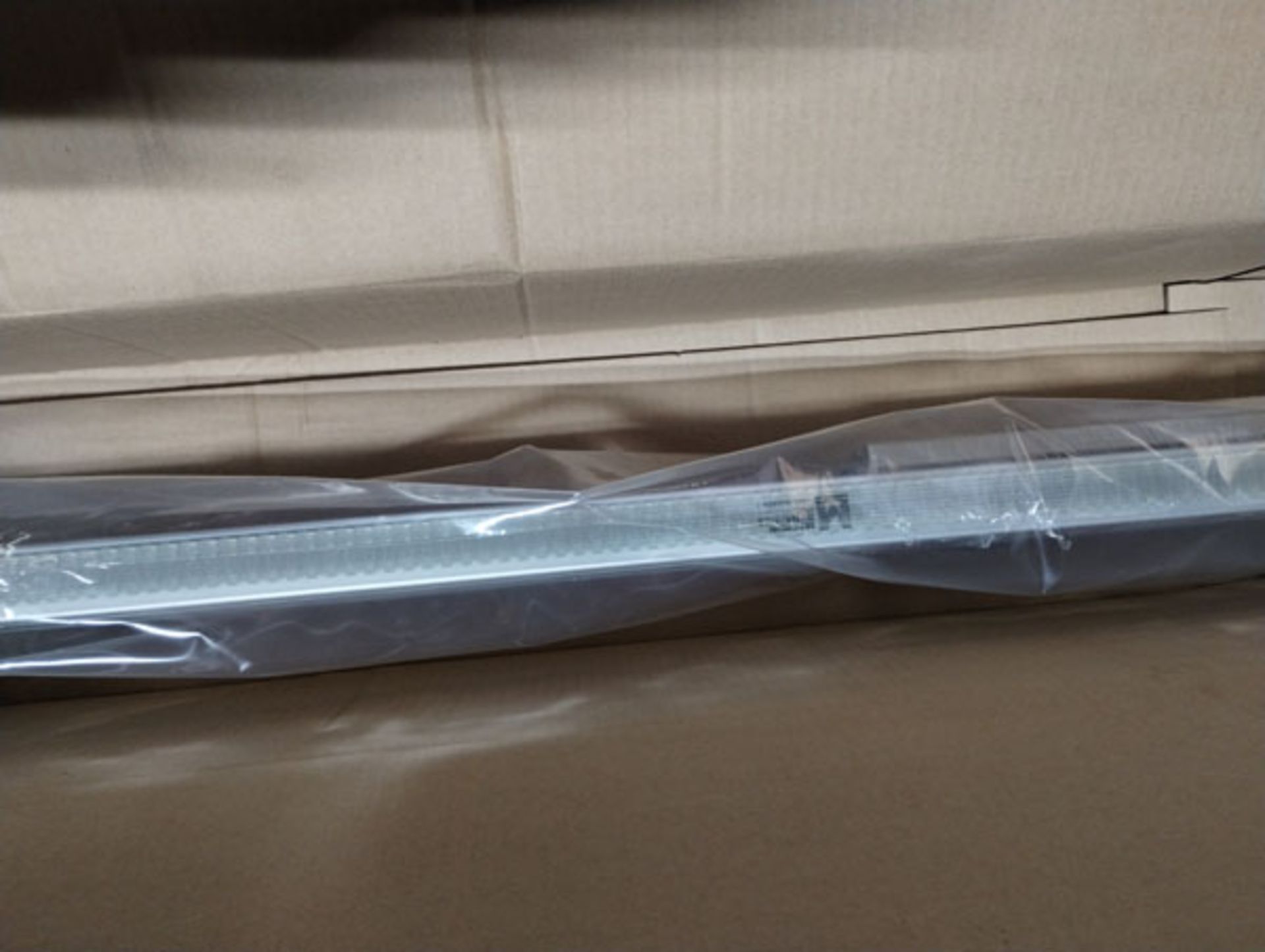 88" LINEAR ACTUATOR PART# 10935A01 -- Lot located at second location: 6800 Union ave. , Cleveland OH - Image 9 of 11