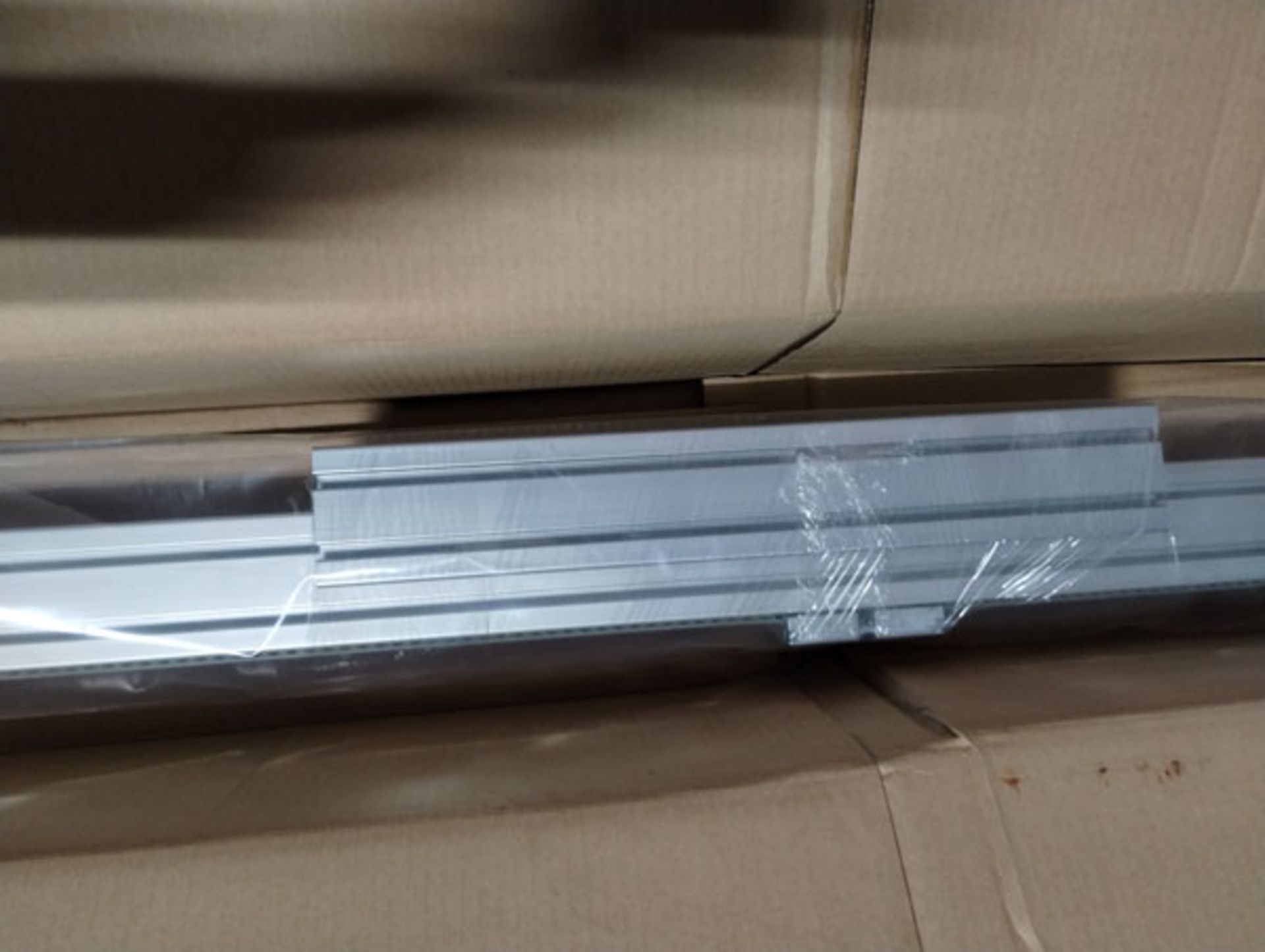 88" LINEAR ACTUATOR PART# 10935A01 -- Lot located at second location: 6800 Union ave. , Cleveland OH - Image 5 of 11