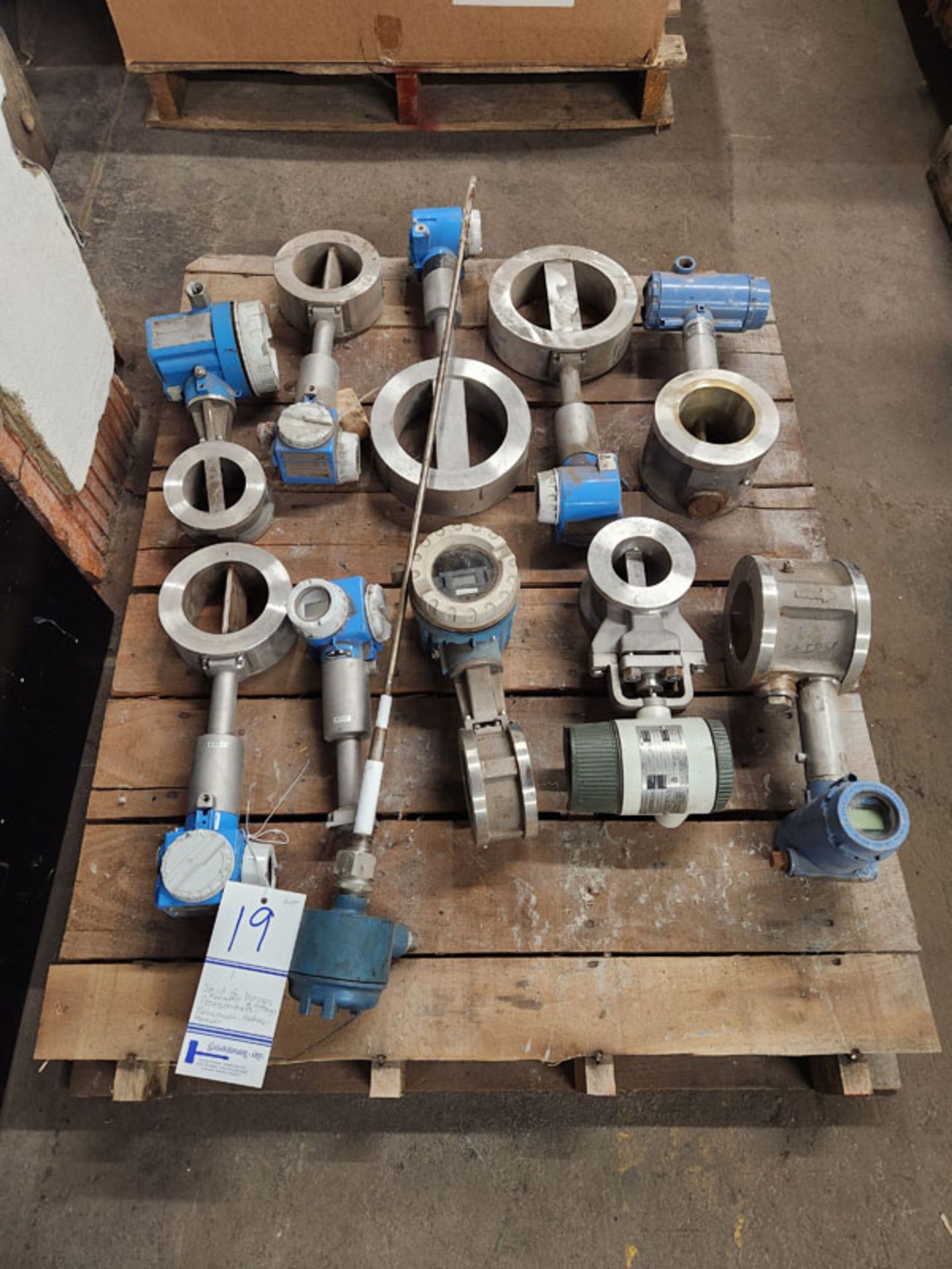 SKID OF VARIOUS ROSEMONT AND ENDRESS-HAUSER FLOWMETERS, FITTINGS, AND TRANSMITTERS