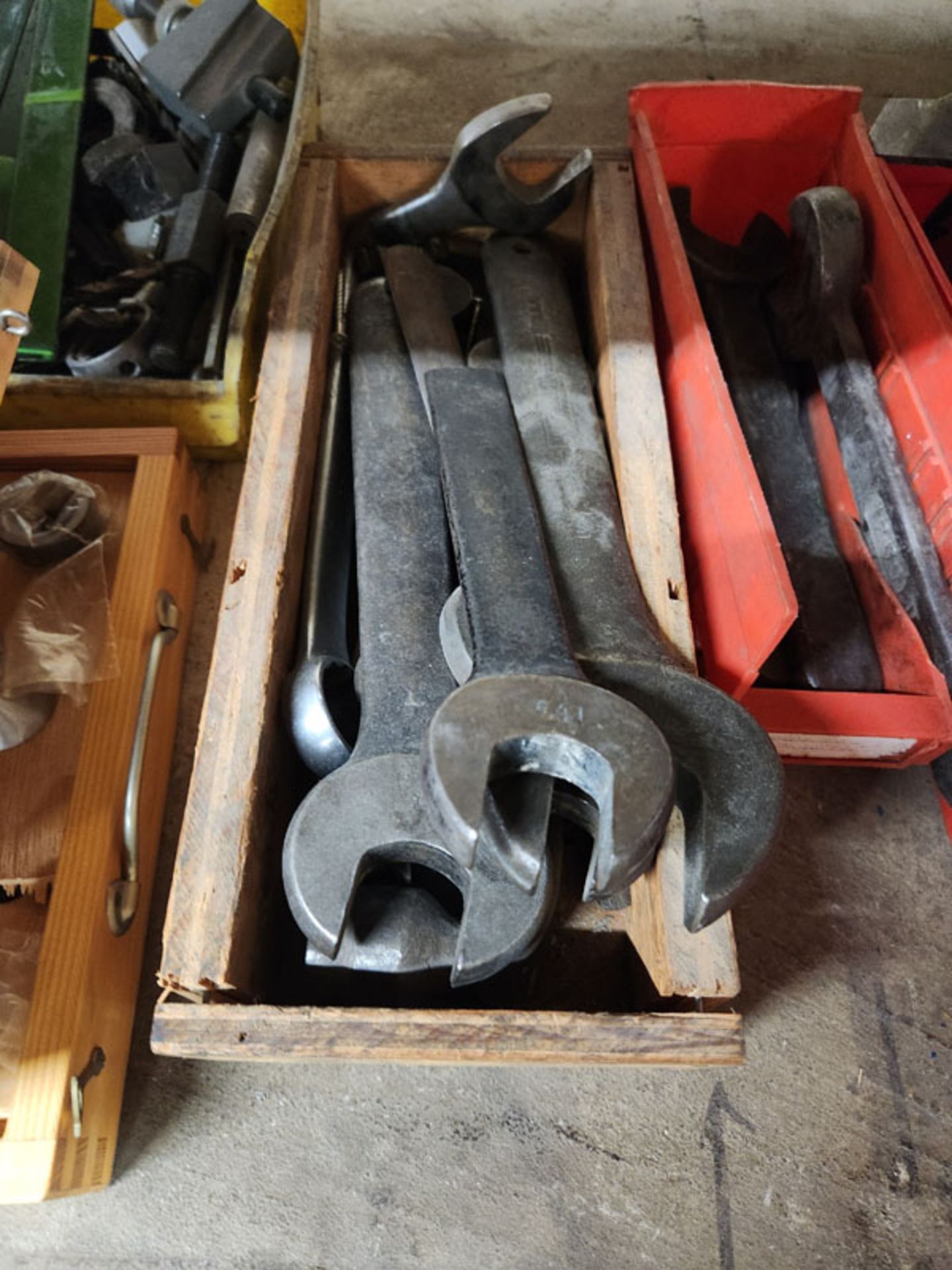 LOT OF TOOLS AND MISCELLANEOUS - Bild 7 aus 8