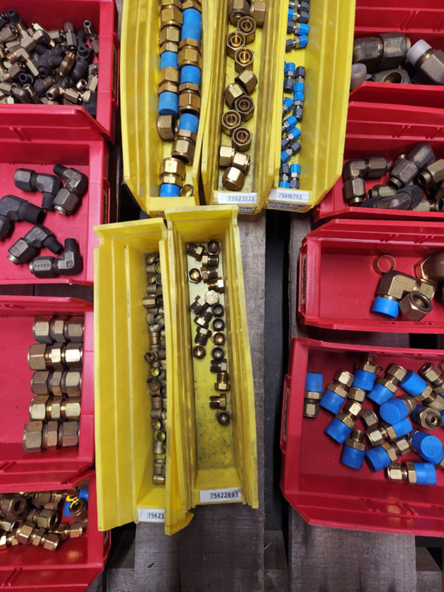 LOT OF BRASS TUBE FITTINGS - MOSTLY PARKER ON 2 SKIDS - Image 11 of 13