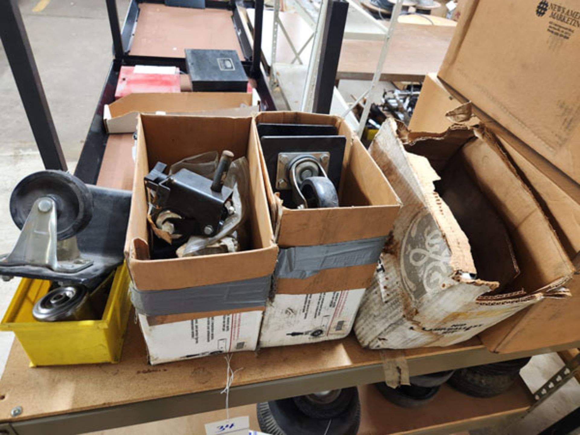 LOT OF ASSORTED CASTERS