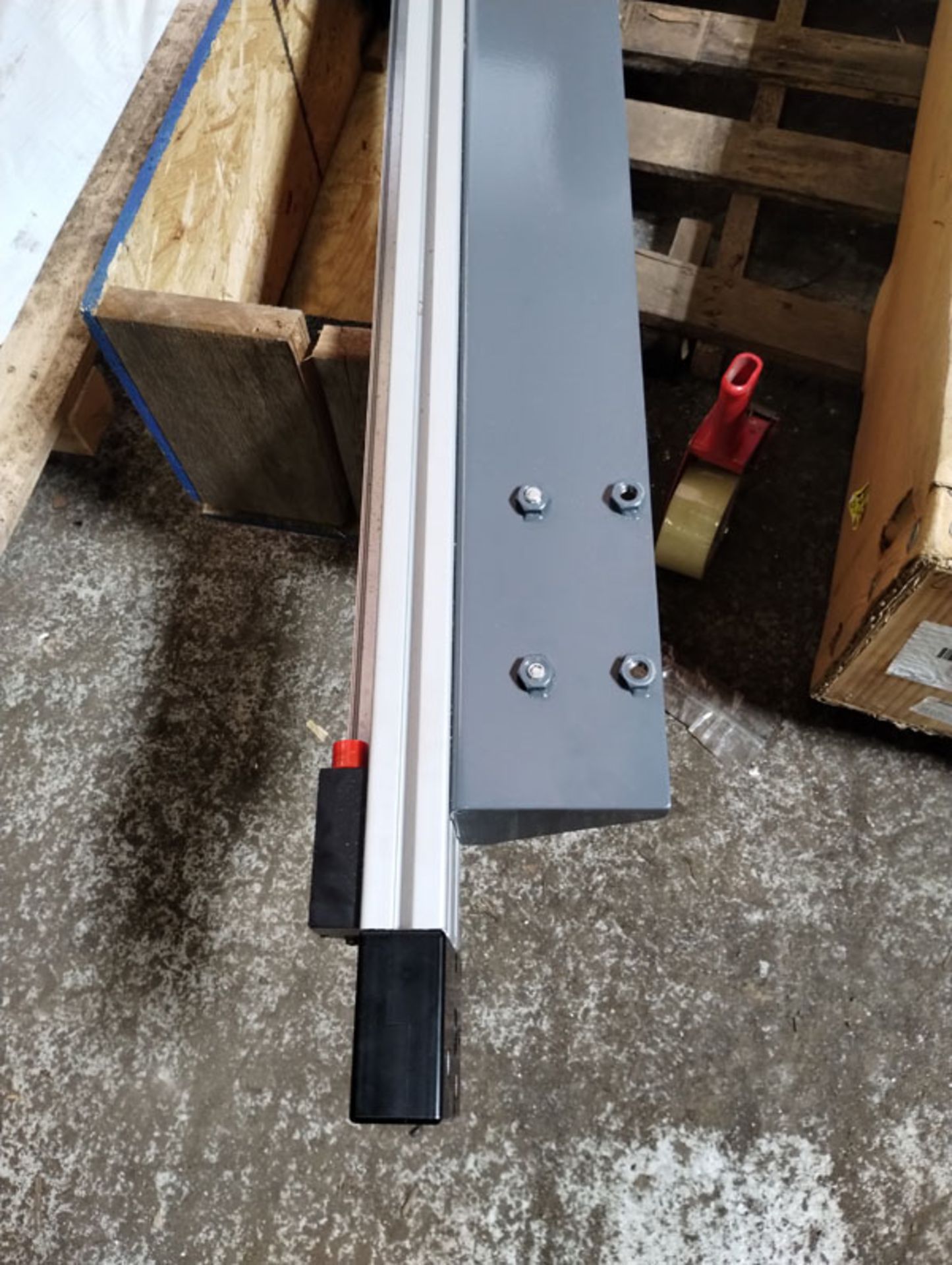 69.5" LINEAR ACTUATOR -- Lot located at second location: 6800 Union ave. , Cleveland OH - Image 12 of 13