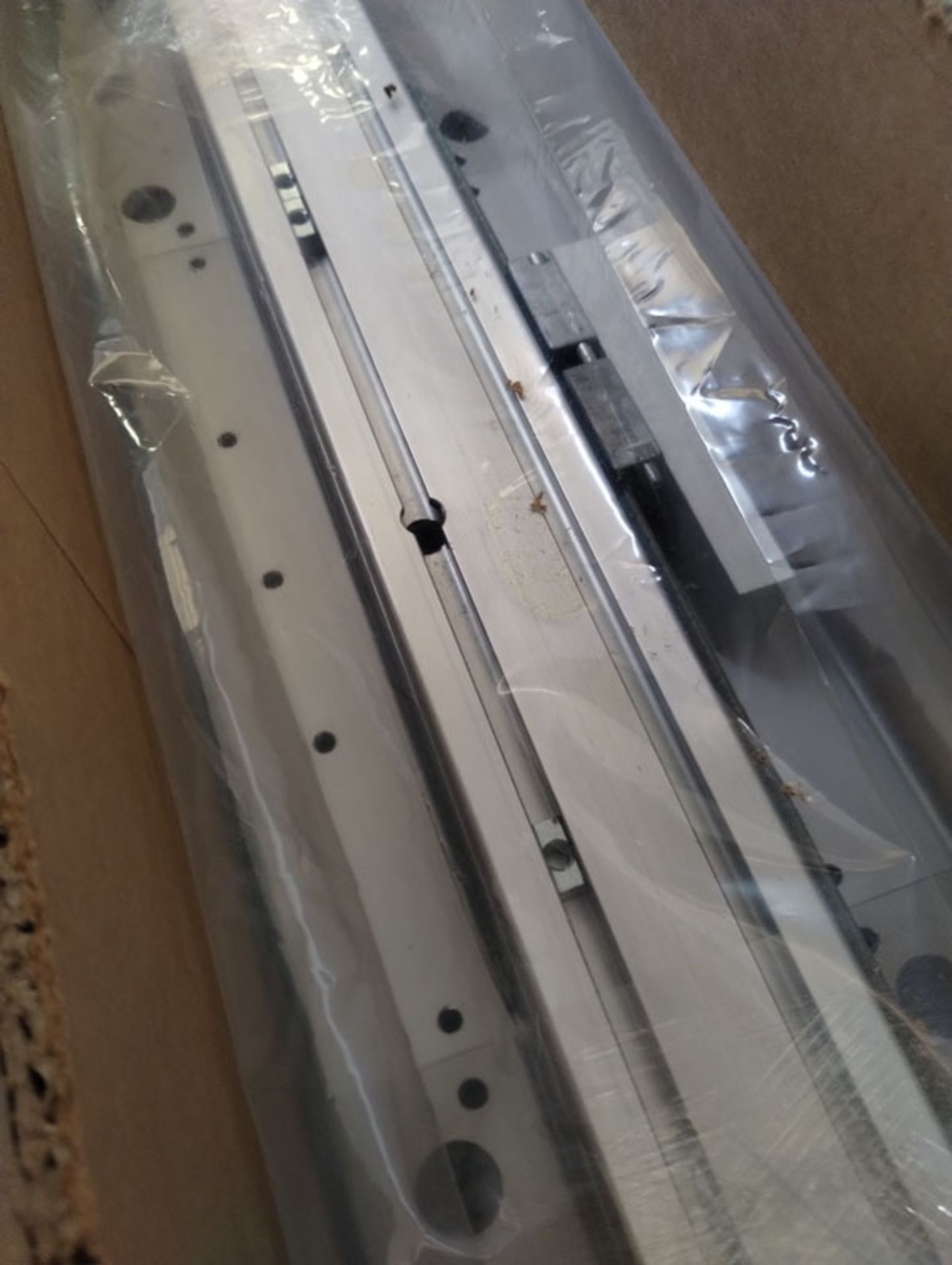 89" LINEAR ACTUATOR PART# 11237F01 -- Lot located at second location: 6800 Union ave. , Cleveland OH - Image 9 of 9