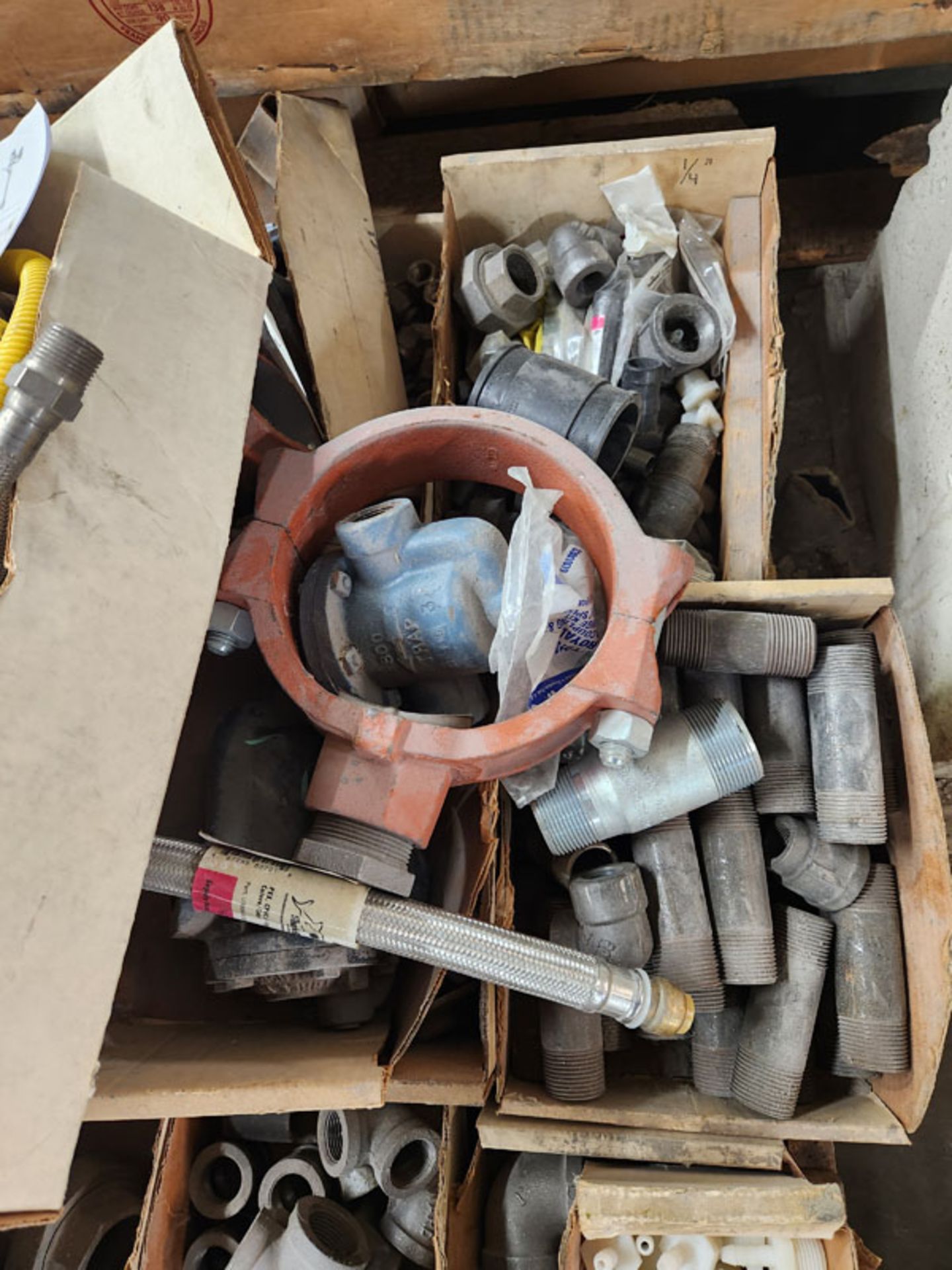 LOT OF ASSORTED PLUMBING AND MISCELLANEOUS AS SHOWN ON 3 SKIDS - Image 19 of 20