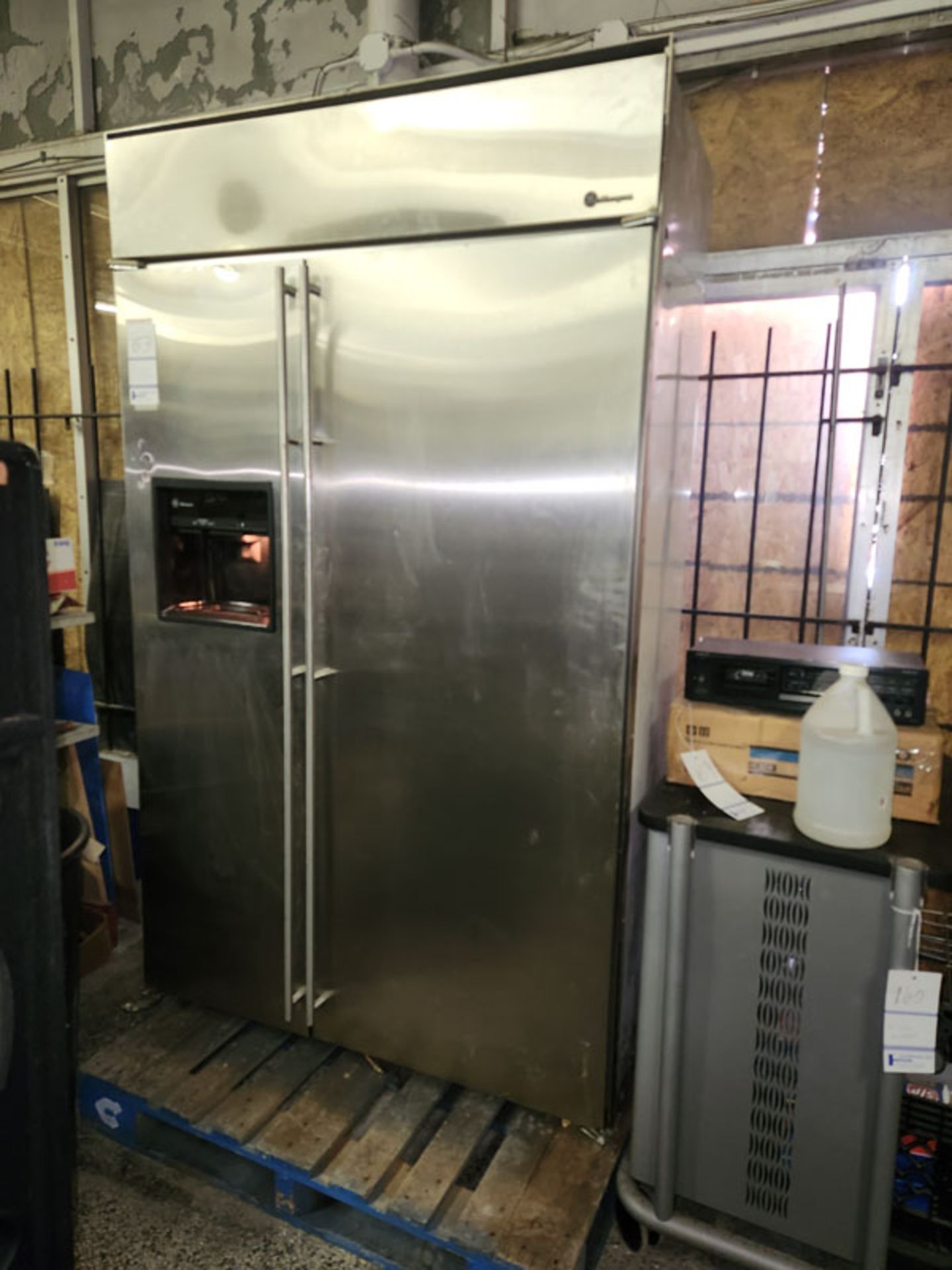 48" GE MONOGRAM Z1SS48DCASS BUILT IN STAINLESS STEEL SIDE BY SIDE REFRIGERATOR. - Image 2 of 19