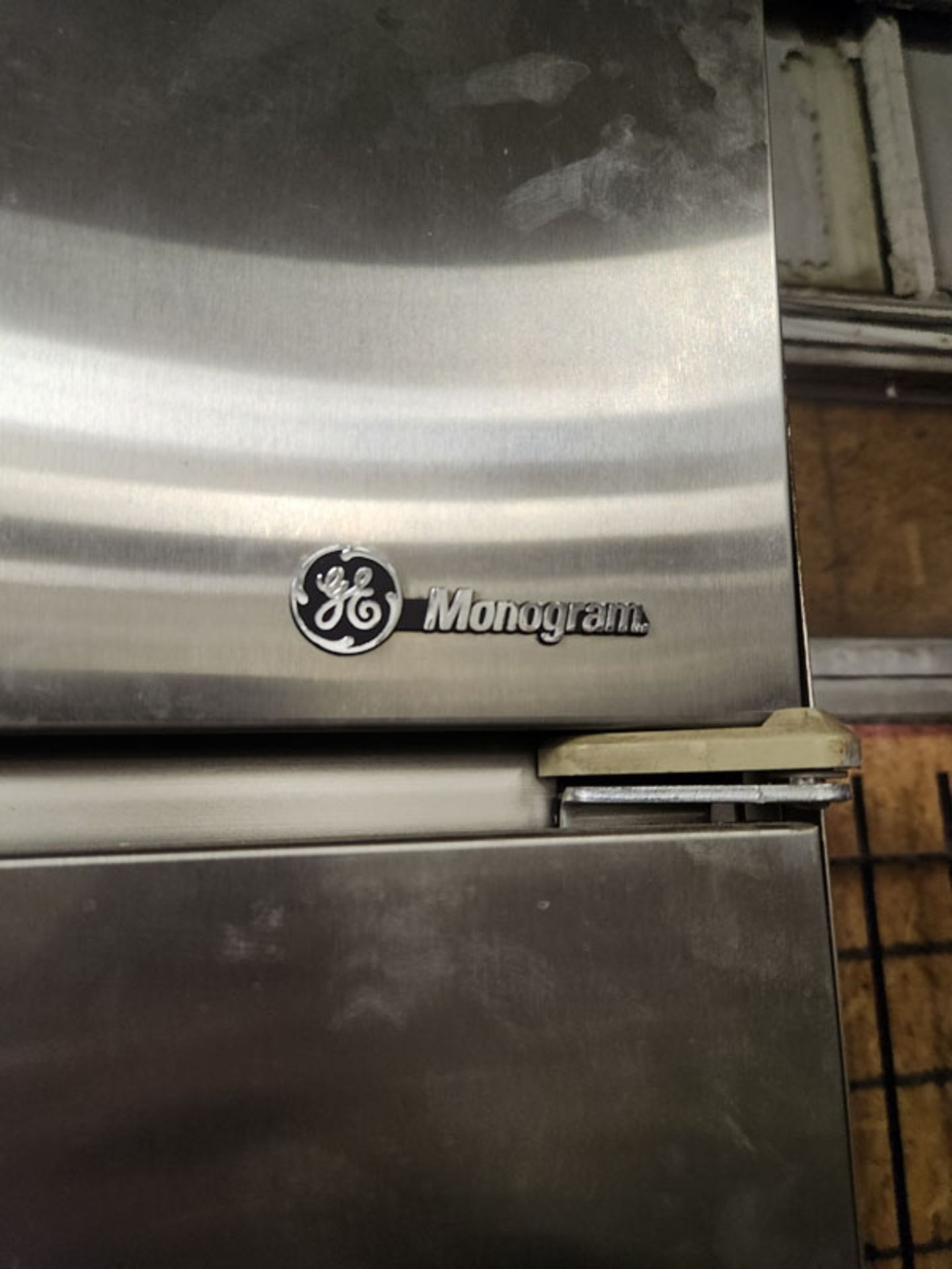 48" GE MONOGRAM Z1SS48DCASS BUILT IN STAINLESS STEEL SIDE BY SIDE REFRIGERATOR. - Image 6 of 19