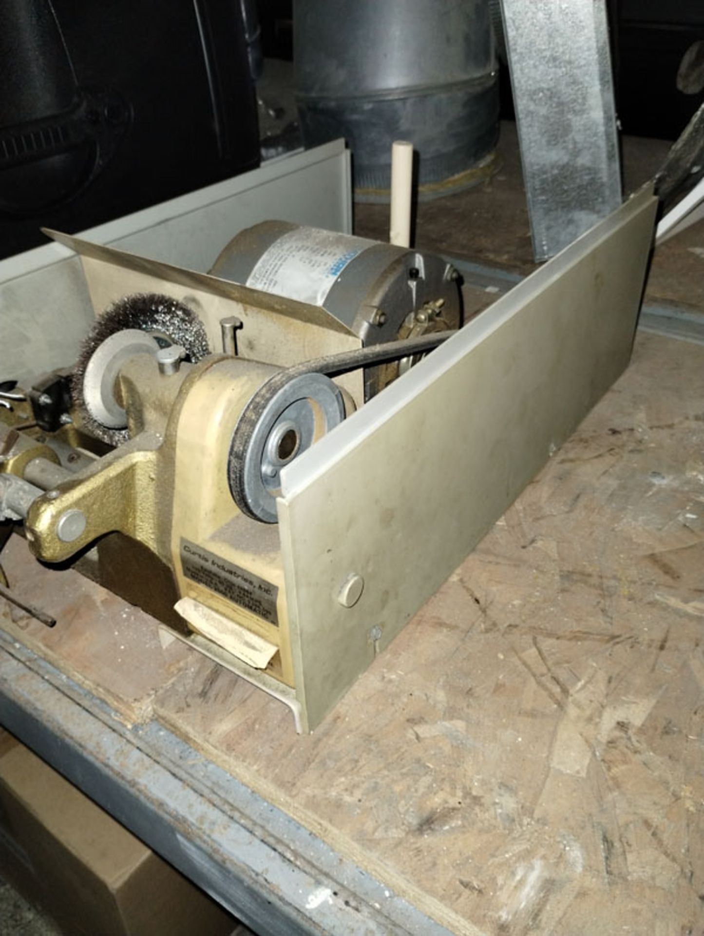 CURTIS MODEL 2000 AUTOMATIC KEY CUTTER - Image 3 of 6