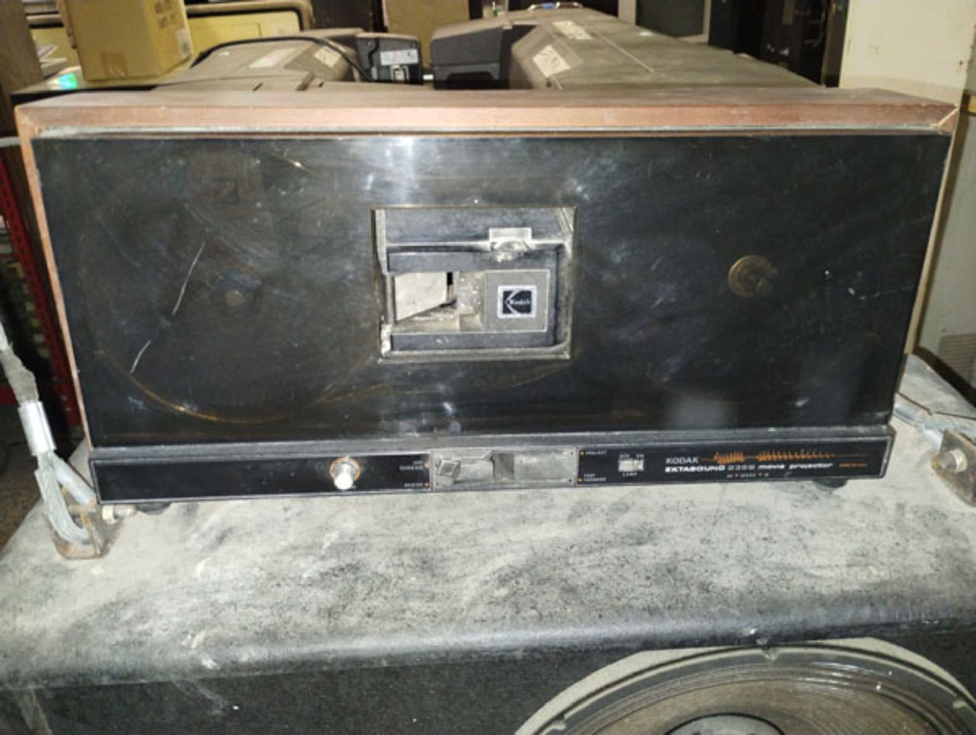 KODAK EKTASOUND 235B MOVIE PROJECTOR - Image 2 of 9