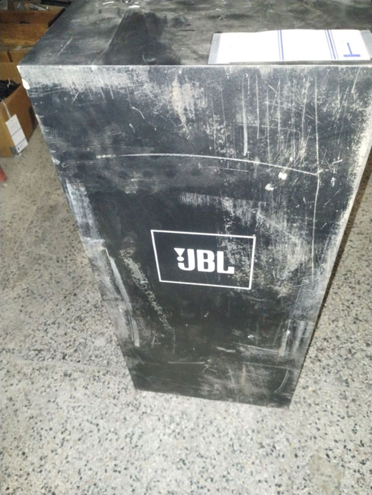 JBL PROFESSIONAL SERIES MODEL: 4648TH 15" SUBWOOFER - 26x18x39" TOTAL DIMENSIONS - Image 2 of 7