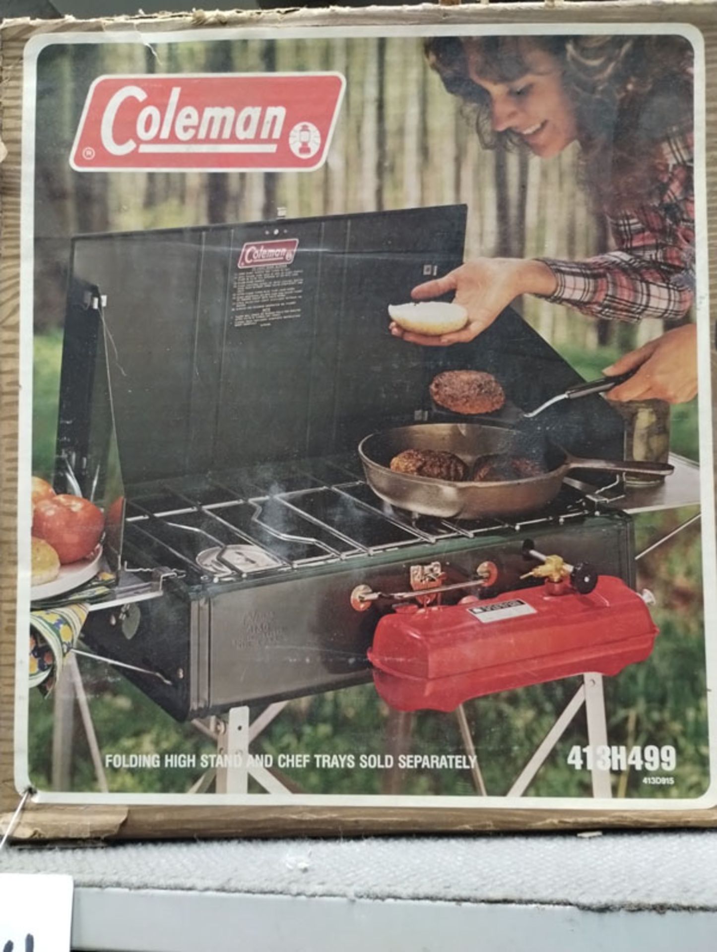 COLEMAN 2 BURNER CAMPING STOVE - MODEL 413 - Image 3 of 8