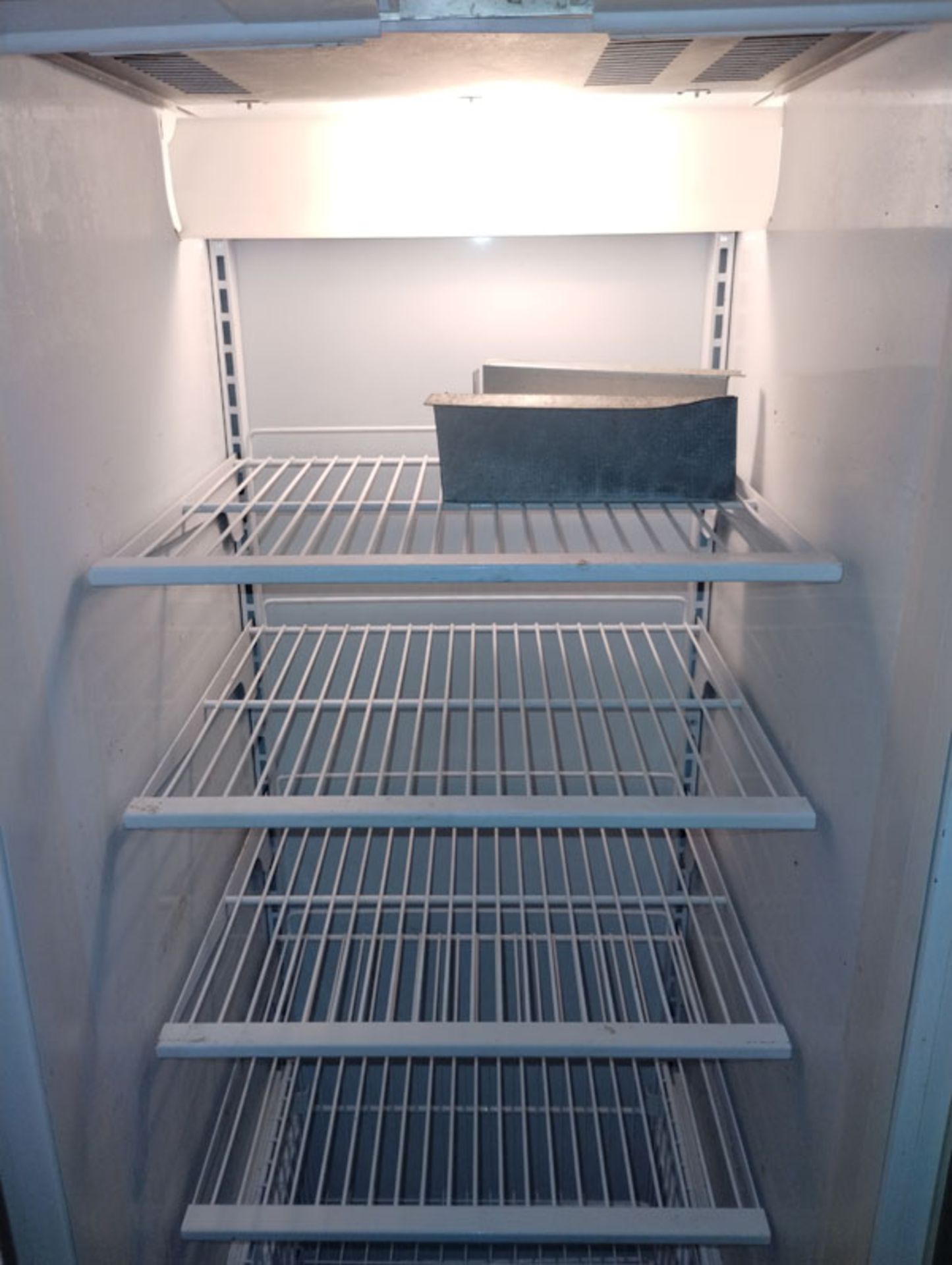 48" GE MONOGRAM Z1SS48DCASS BUILT IN STAINLESS STEEL SIDE BY SIDE REFRIGERATOR. - Image 17 of 19