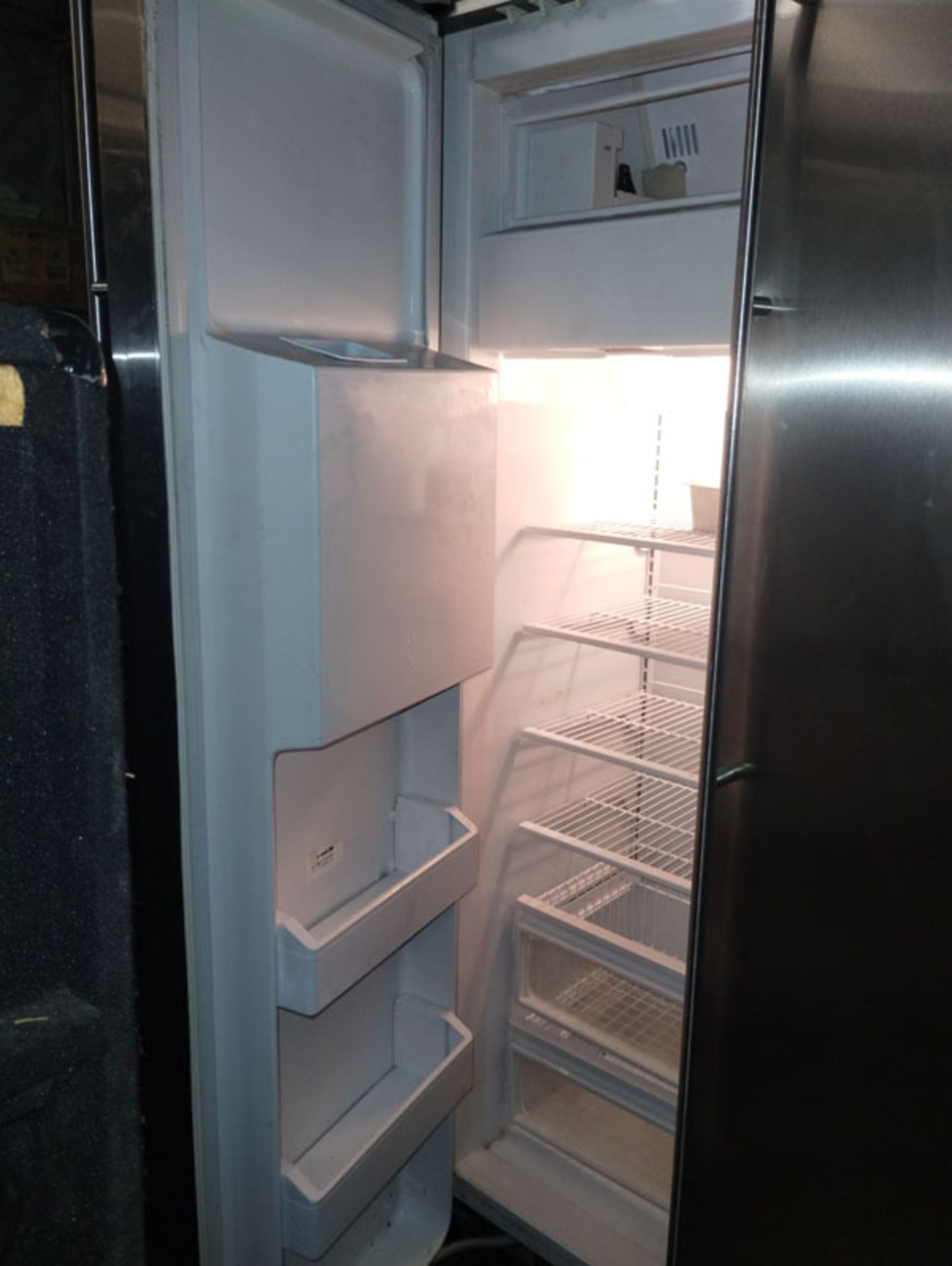 48" GE MONOGRAM Z1SS48DCASS BUILT IN STAINLESS STEEL SIDE BY SIDE REFRIGERATOR. - Image 13 of 19