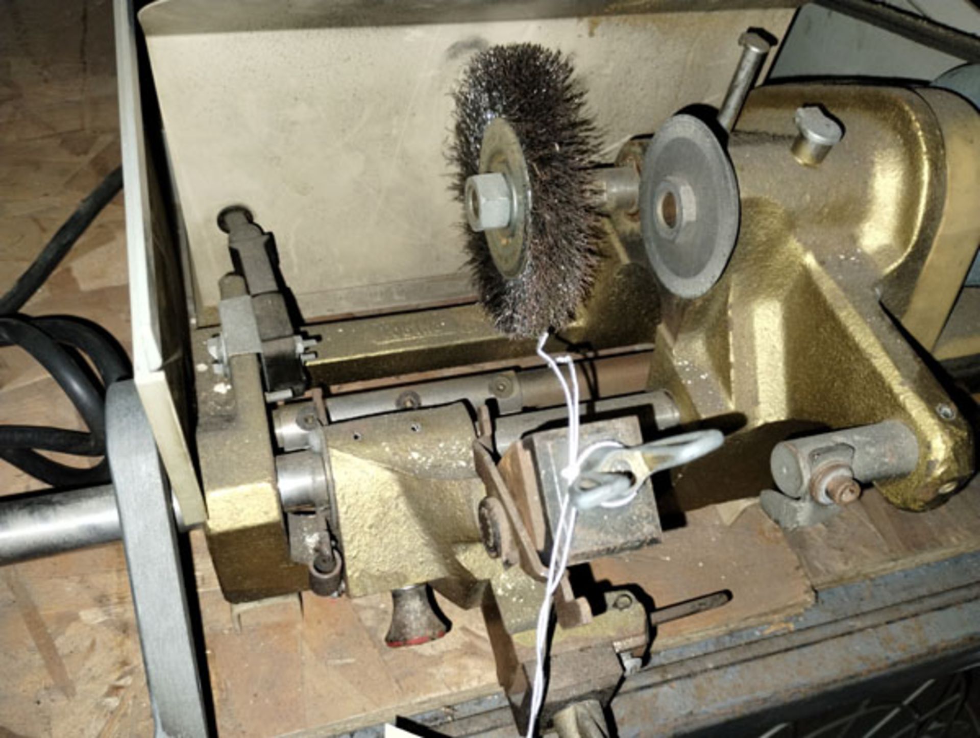CURTIS MODEL 2000 AUTOMATIC KEY CUTTER - Image 5 of 6