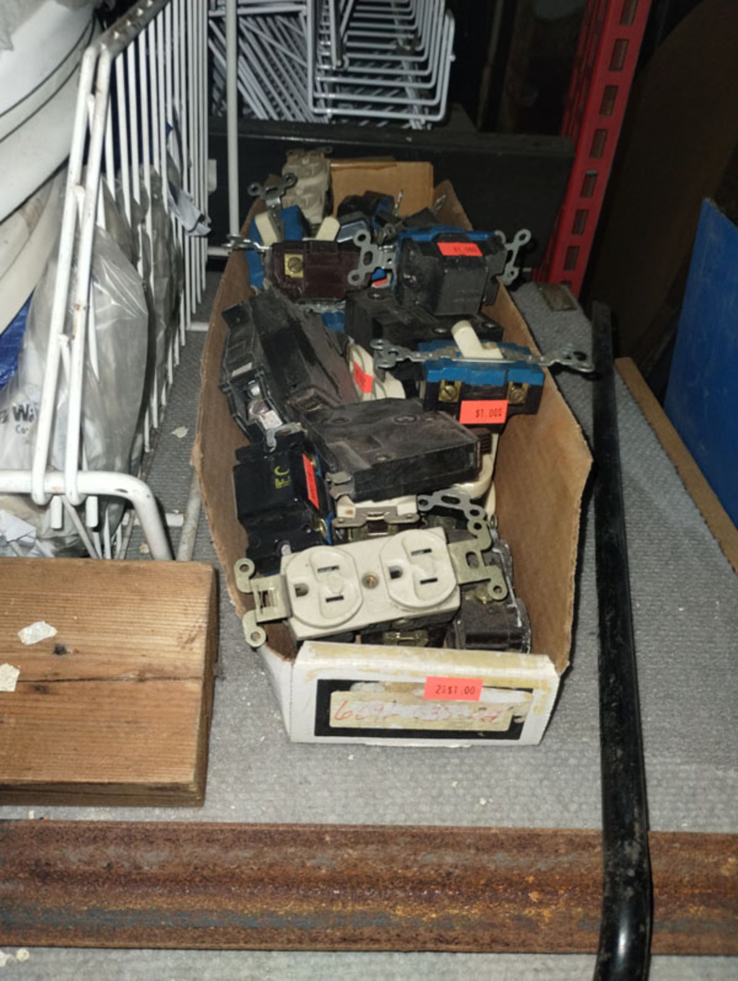 LOT OF MAINTENANCE AND MISCELLANEOUS - Image 5 of 7