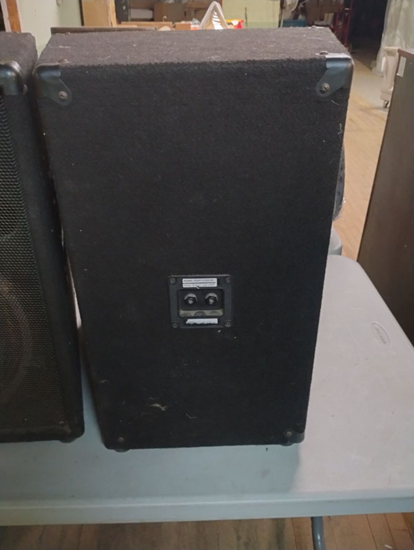 SET OF (2) 15" SPEAKERS - MODEL TRAP-115H-S1 , 250W (This lot of located at the Grossman warehouse - Image 6 of 8