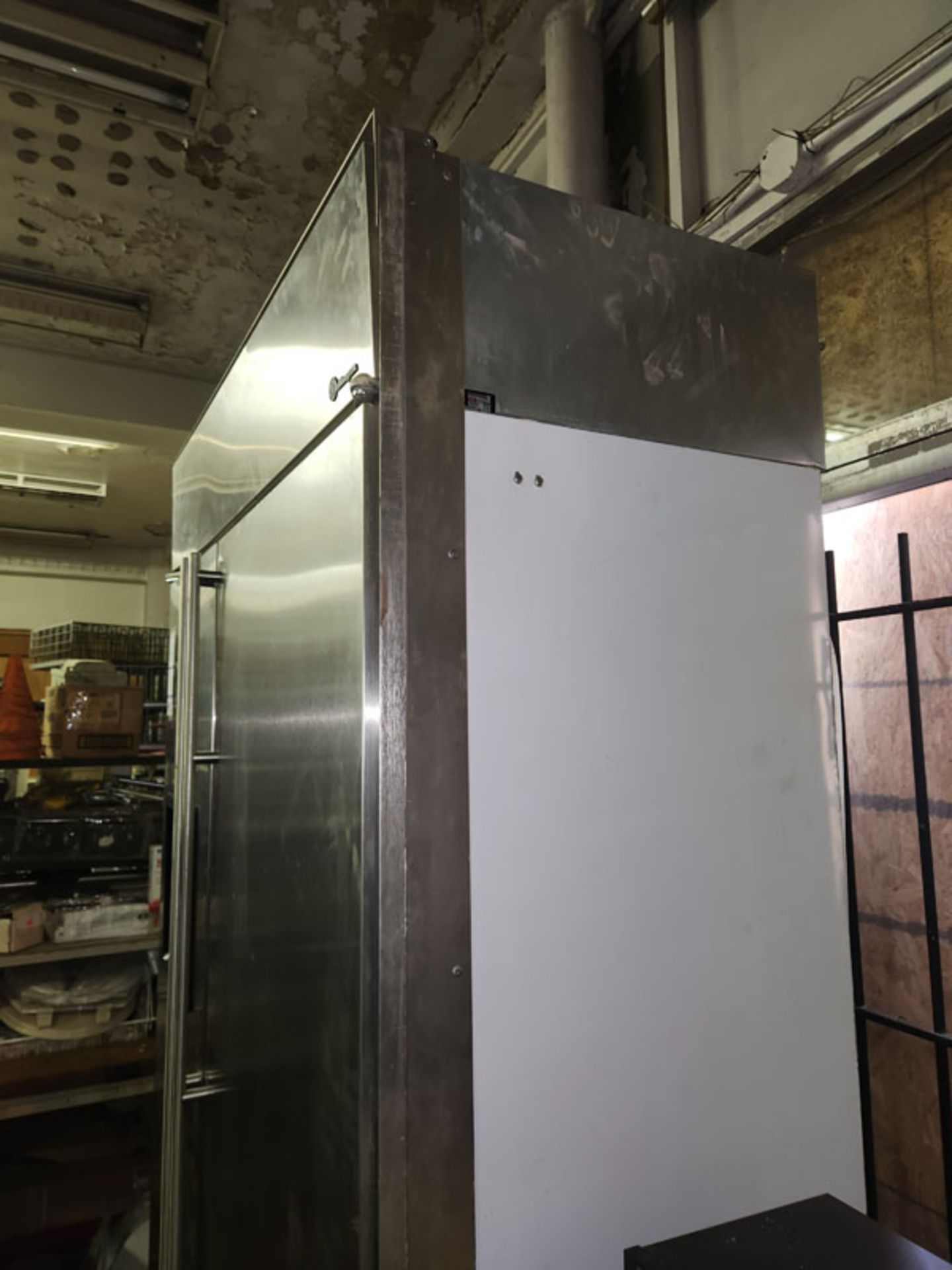 48" GE MONOGRAM Z1SS48DCASS BUILT IN STAINLESS STEEL SIDE BY SIDE REFRIGERATOR. - Image 5 of 19