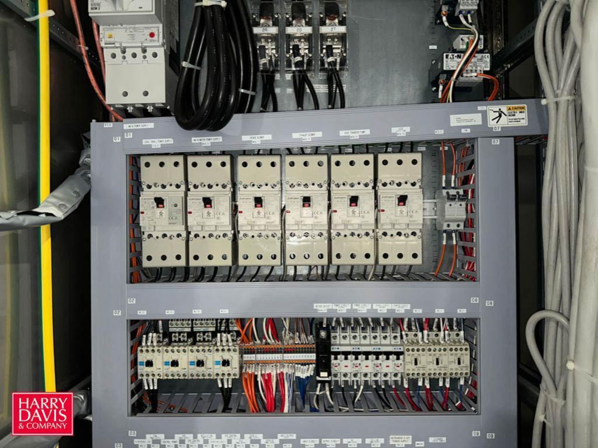 Mitsubishi Touch Screen HMI, Model: GOT 1000, (4) E700 Variable-Frequency Drives, Contactors, UPS - Image 5 of 6