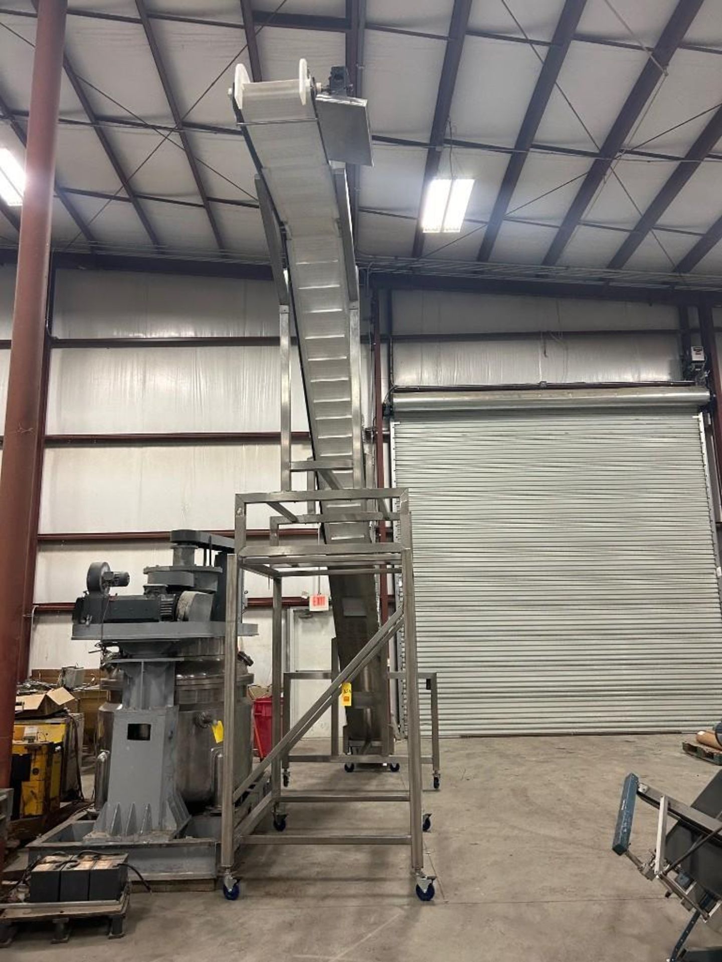 Cleated Incline 14" Conveyor: 17" Lift, 24' Reach on S/S Frame - Rigging Fee: $300 - Image 2 of 3