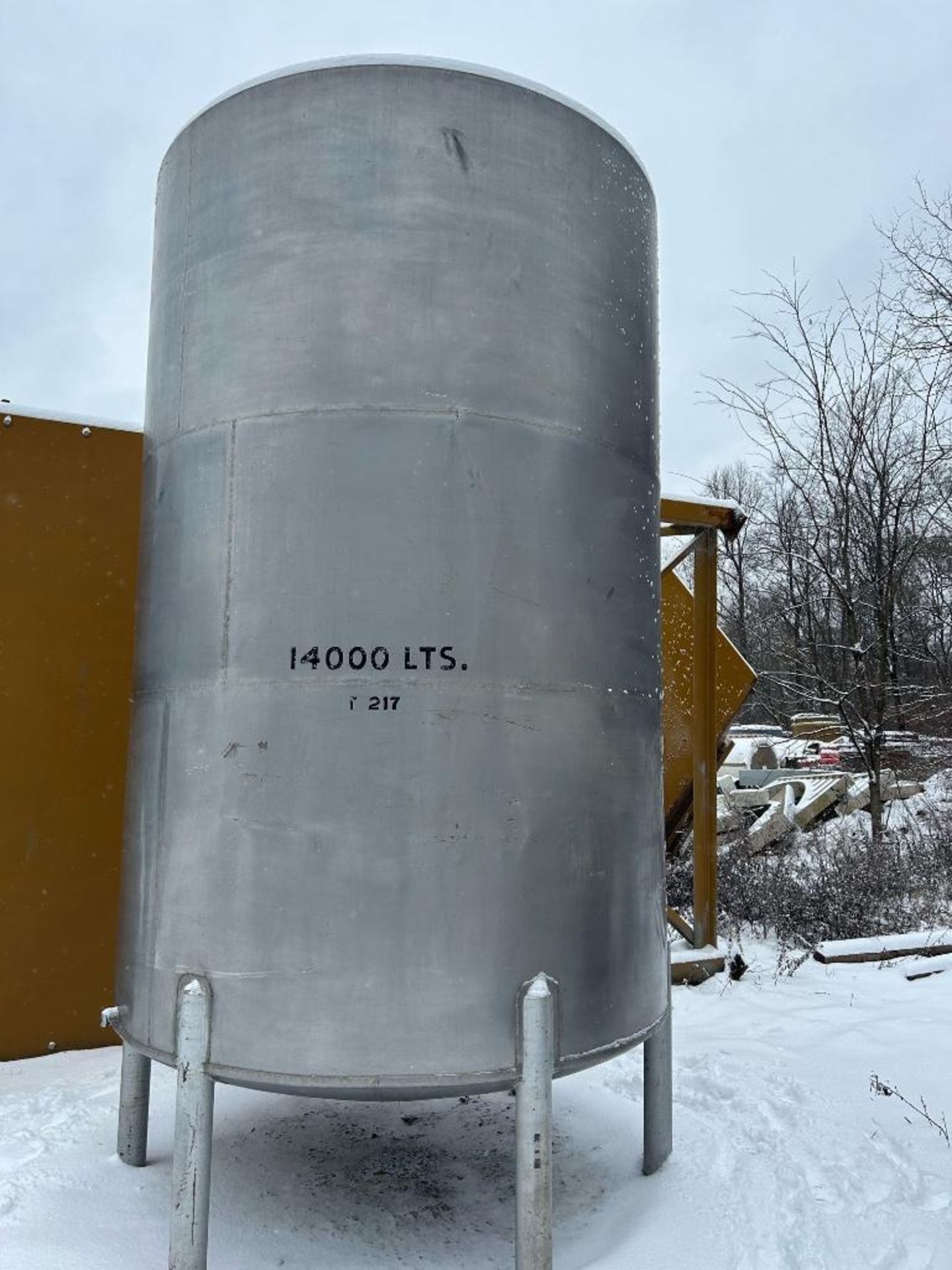 3,500 Gallon S/S Vertical Tank: 14’ Height - Rigging Fee: $500