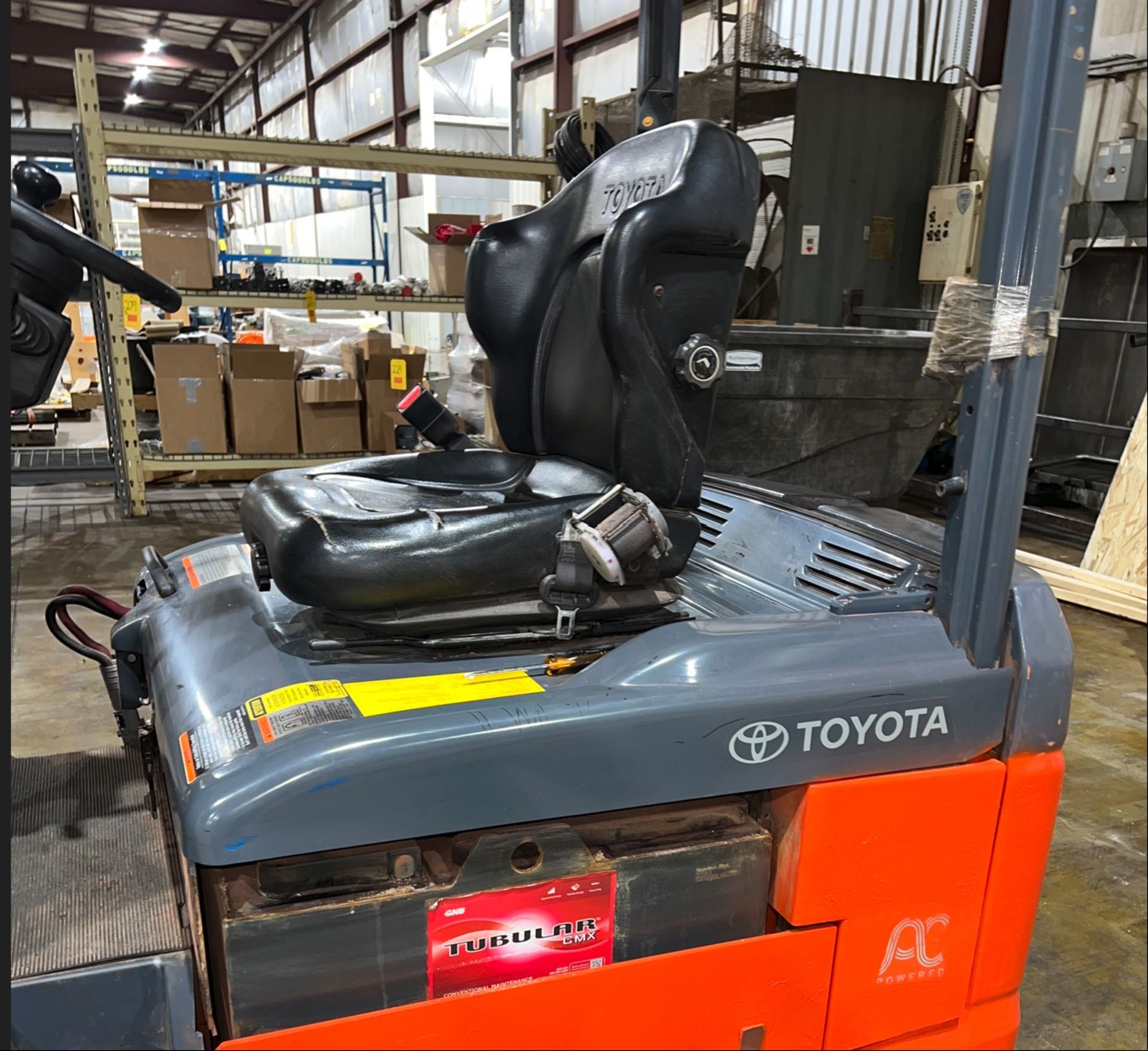 Toyota Electric Side Shift Forklift Truck with Adjustable Forks (Subject to Seller's Confirmation) - Image 11 of 13