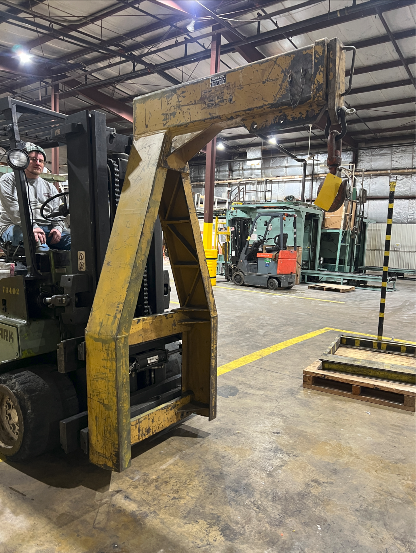 Clark 11,850 LB Capacity Sit-Down Electric Forklift, Model: EC500-120, S/N: E9120-0085-6890FB with - Image 15 of 16