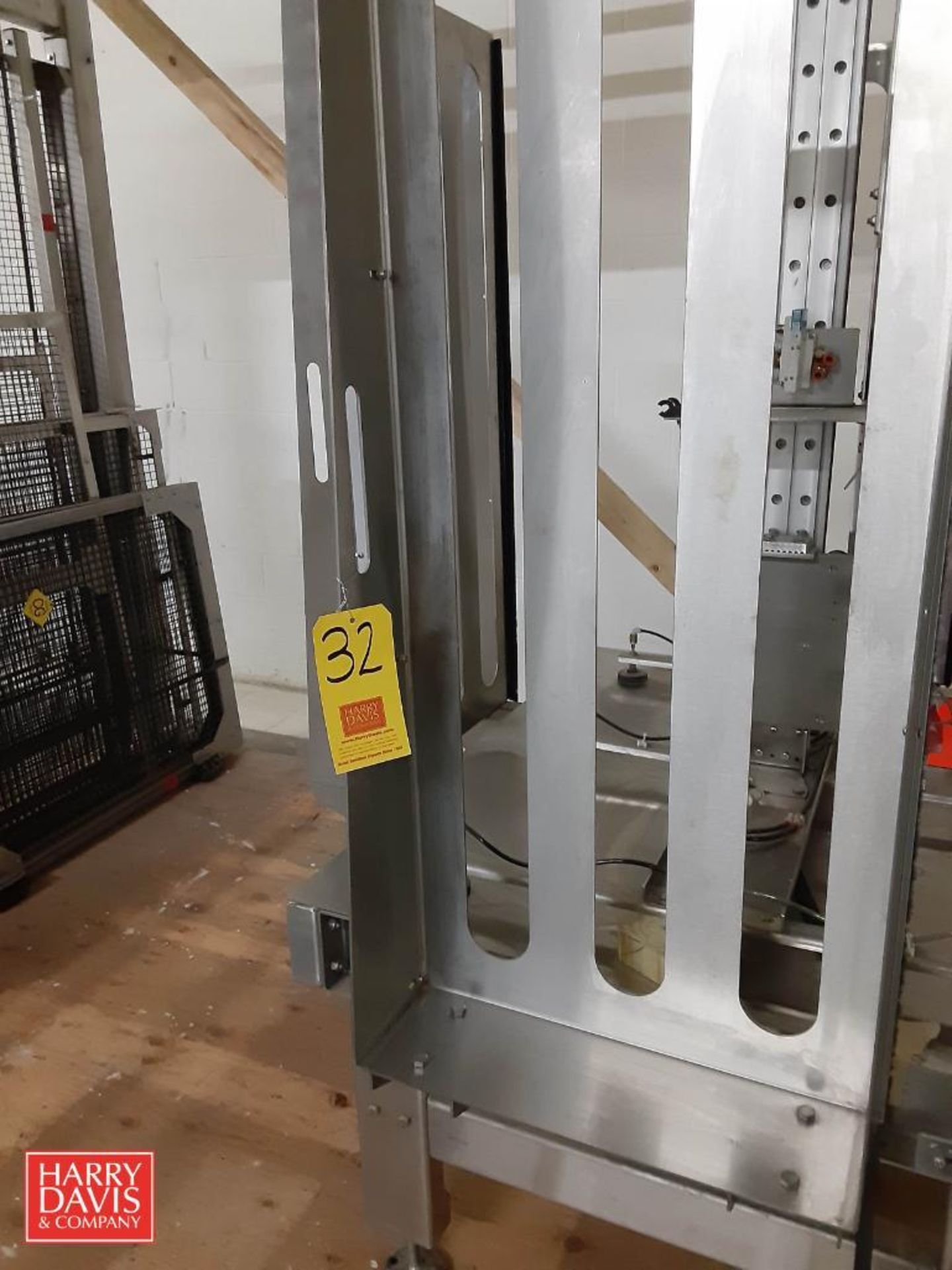 S/S Slip Sheeter System with Safety Cage: 114" Length x 80" Width x 102" Height - Image 2 of 4