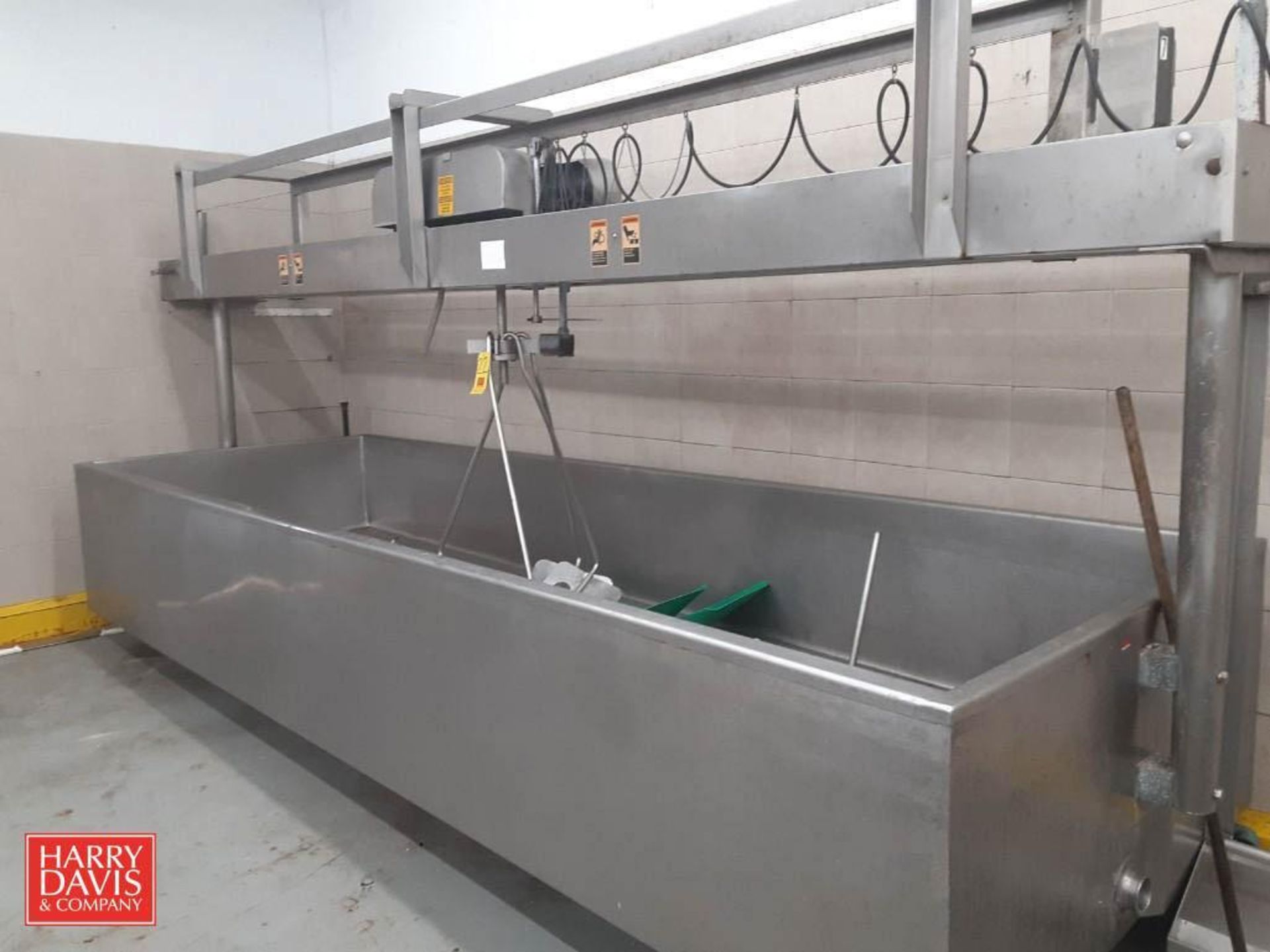 1,000 Gallon Jacketed S/S Open Top Cheese Vat, Includes: Paddles, Forkers, Harp Style Curd Cutting K