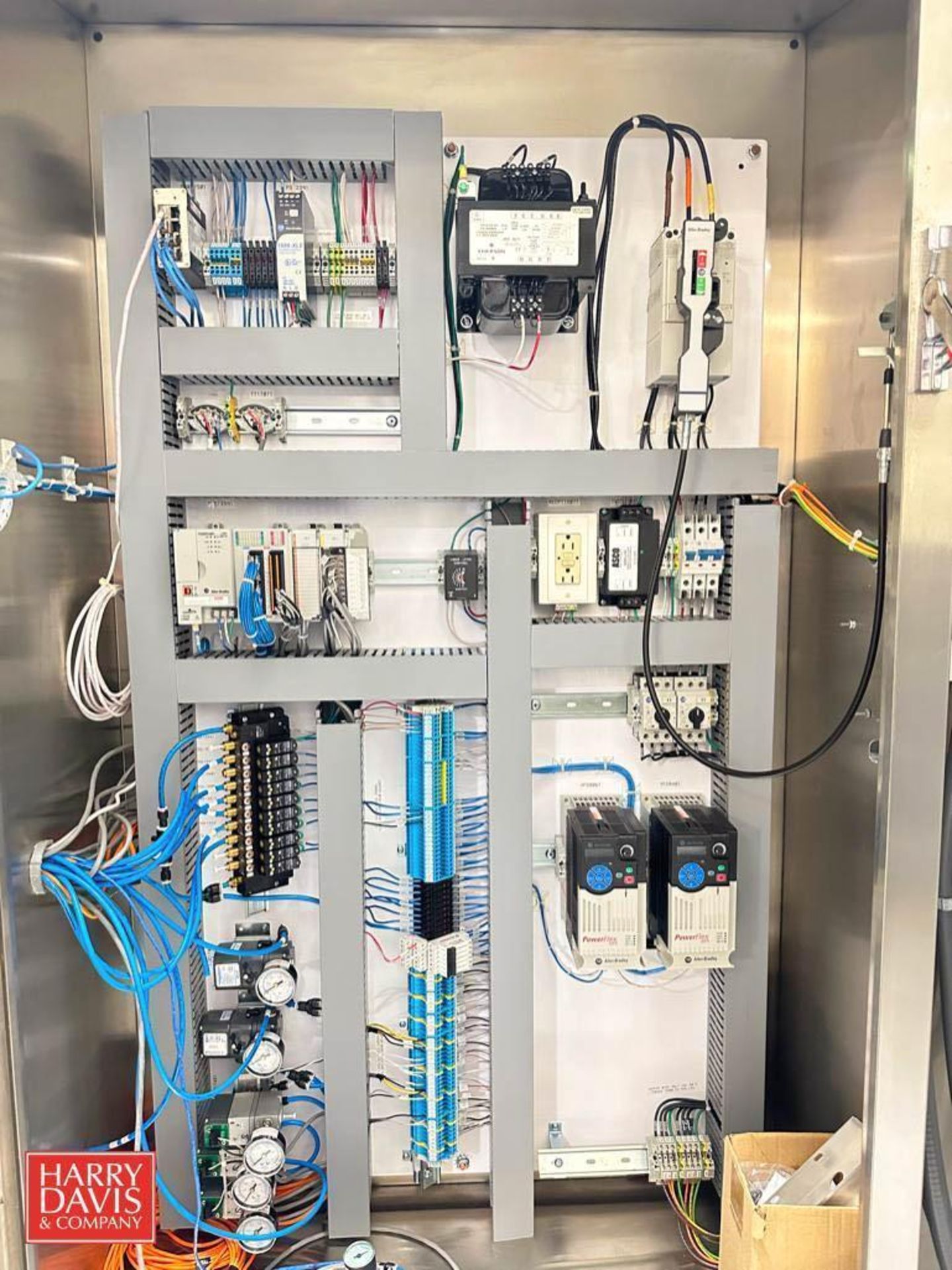 Allen-Bradley PanelView Plus 7 Touch Screen HMI, Compact Logix L24ER PLC with (2) I/Os, (2)